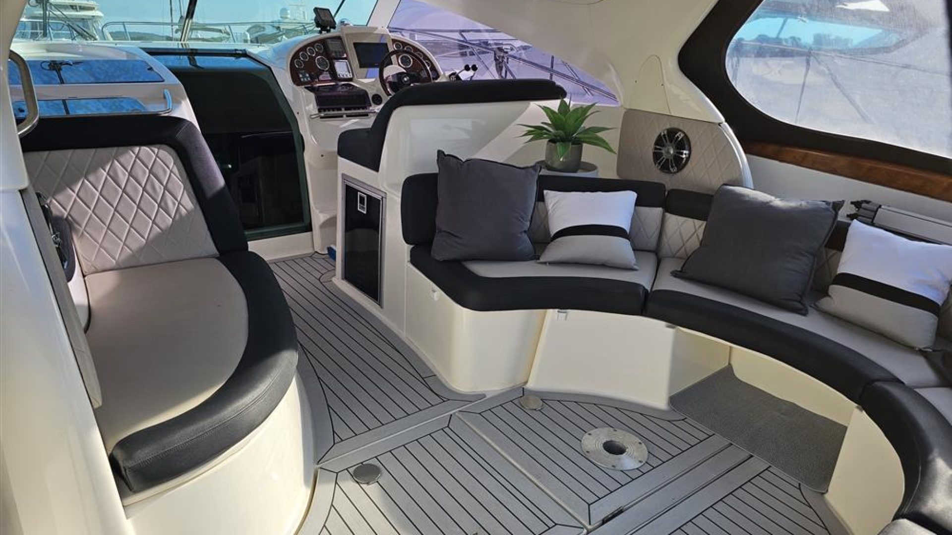 Jeanneau Prestige 34