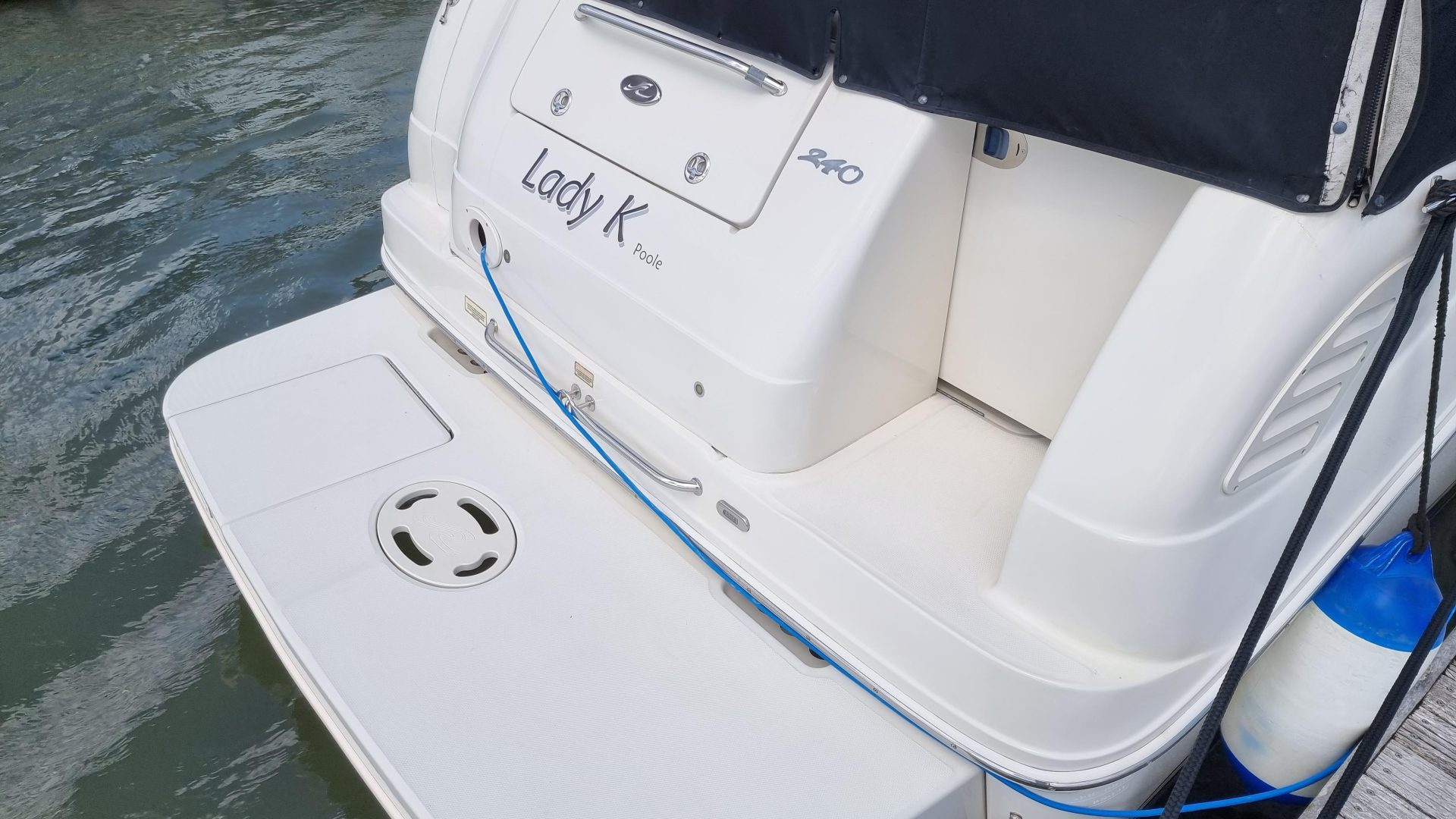 Sea Ray Sundancer 240