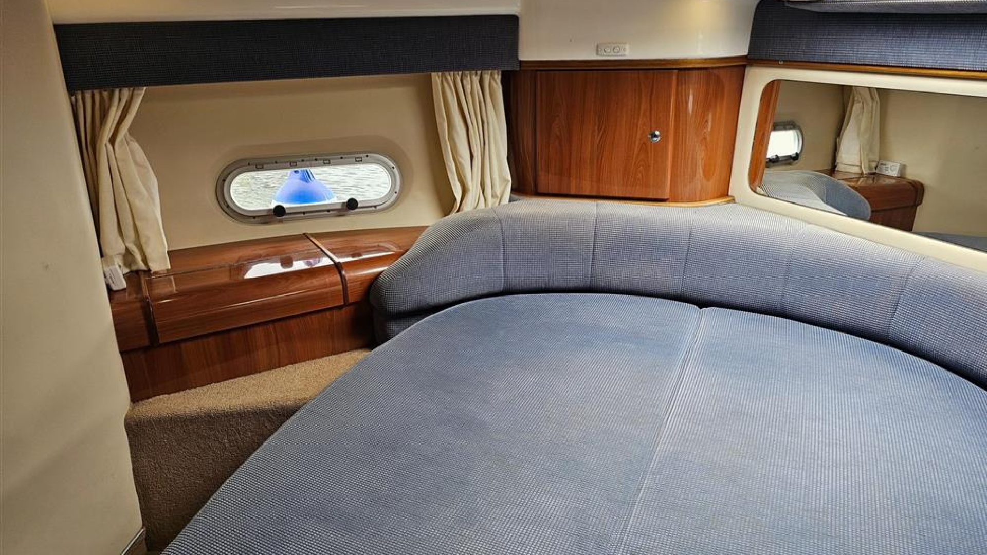 Sealine S34