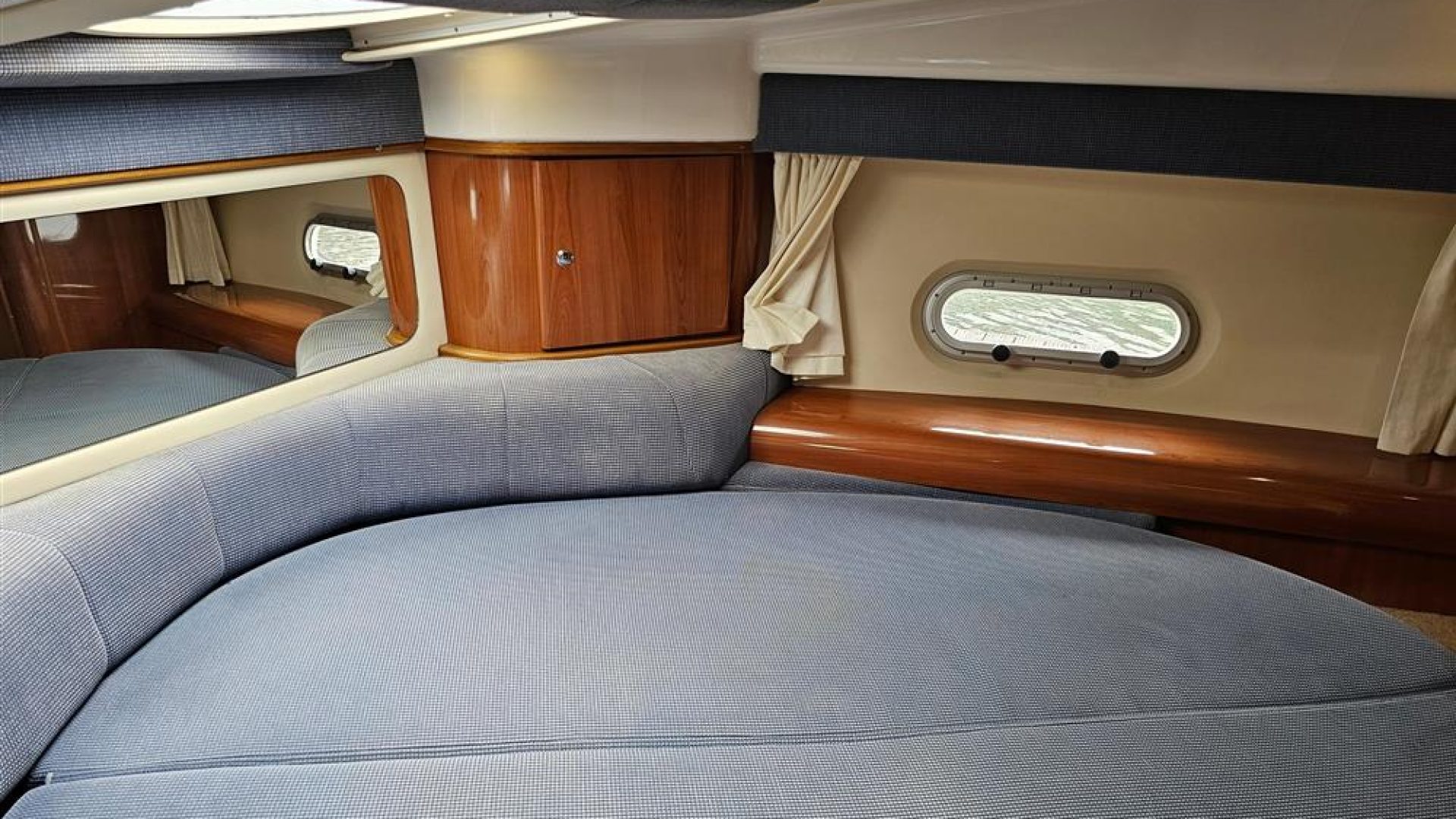 Sealine S34