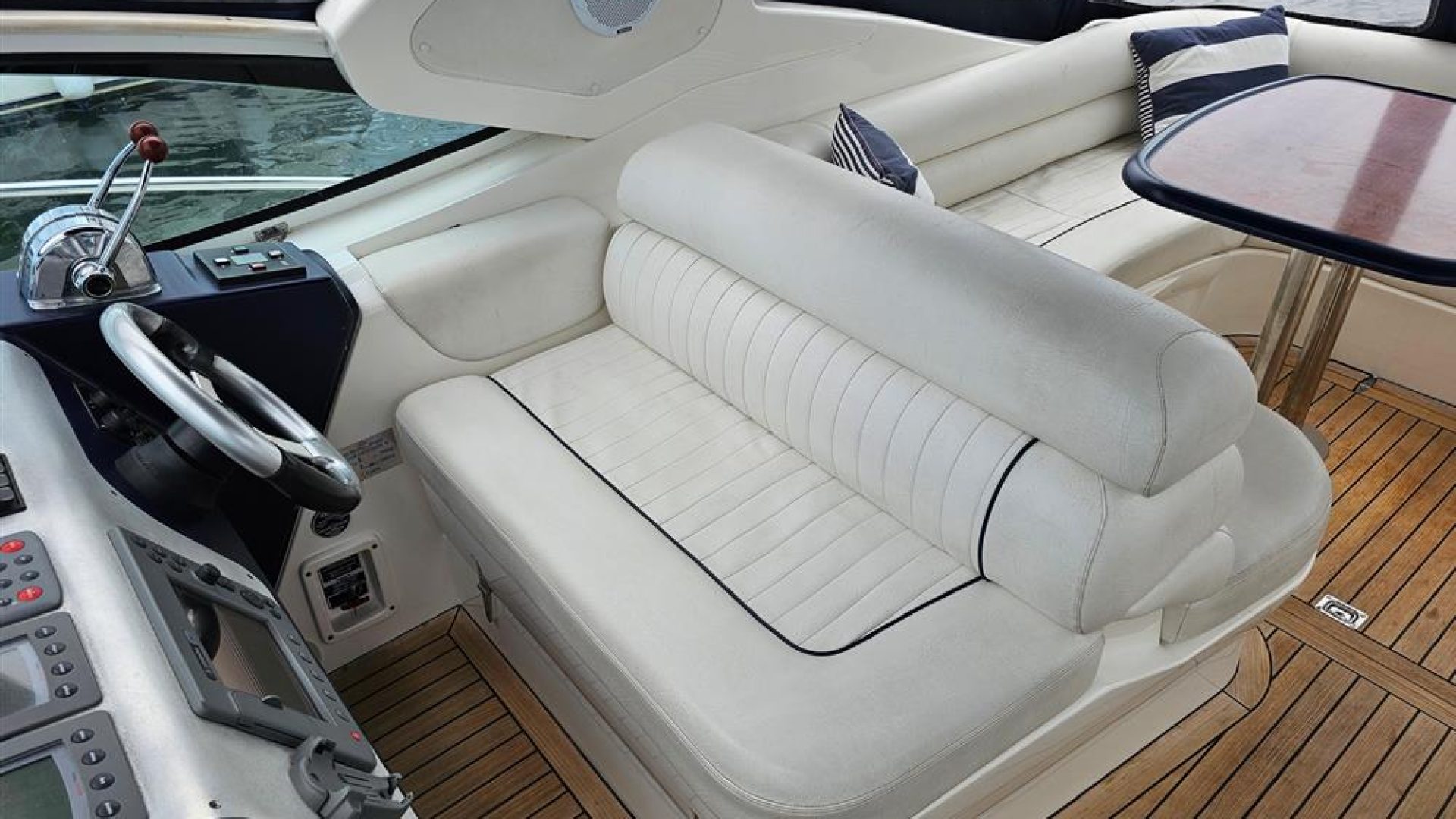 Sealine S34