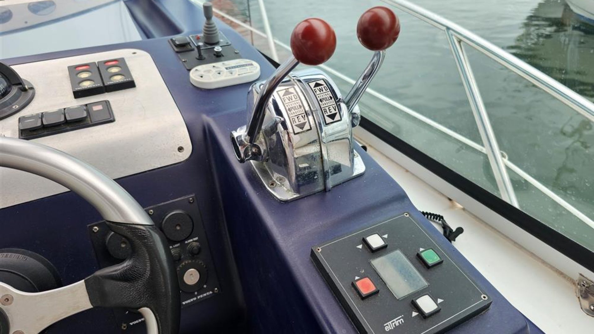 Sealine S34