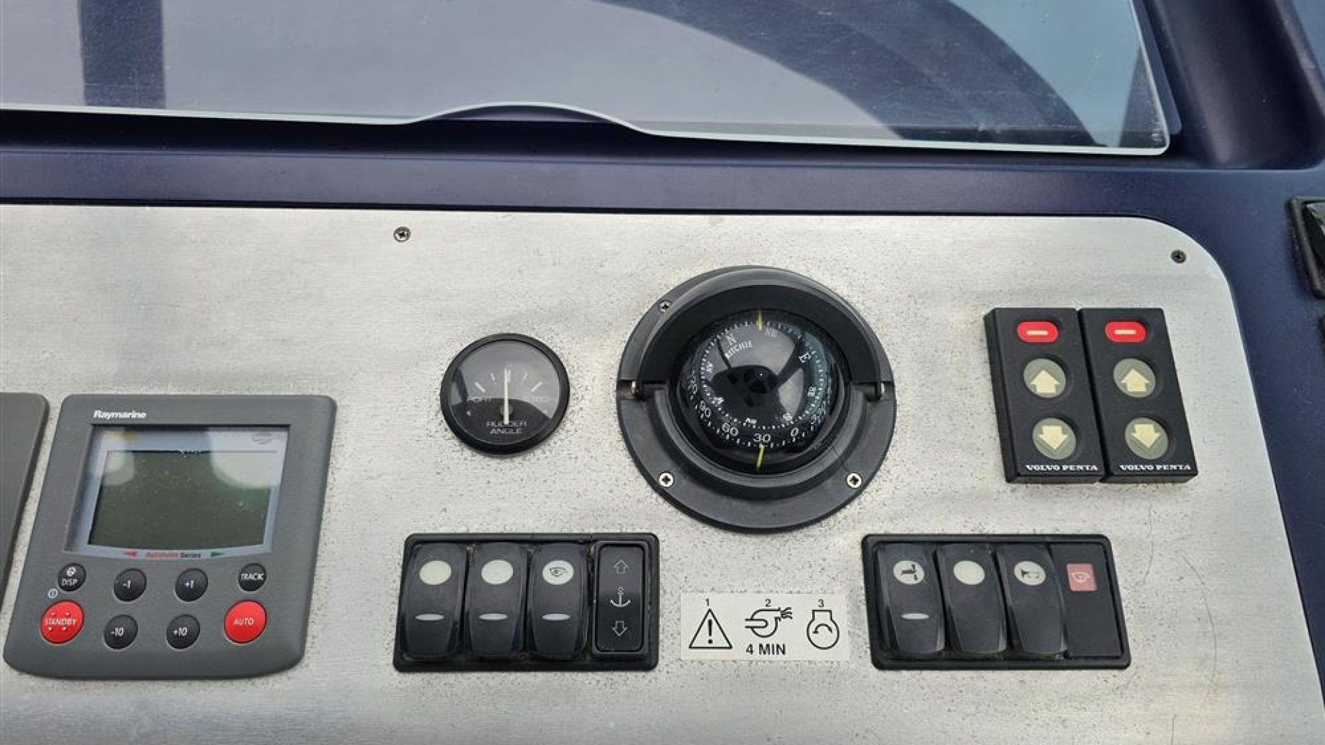 Sealine S34