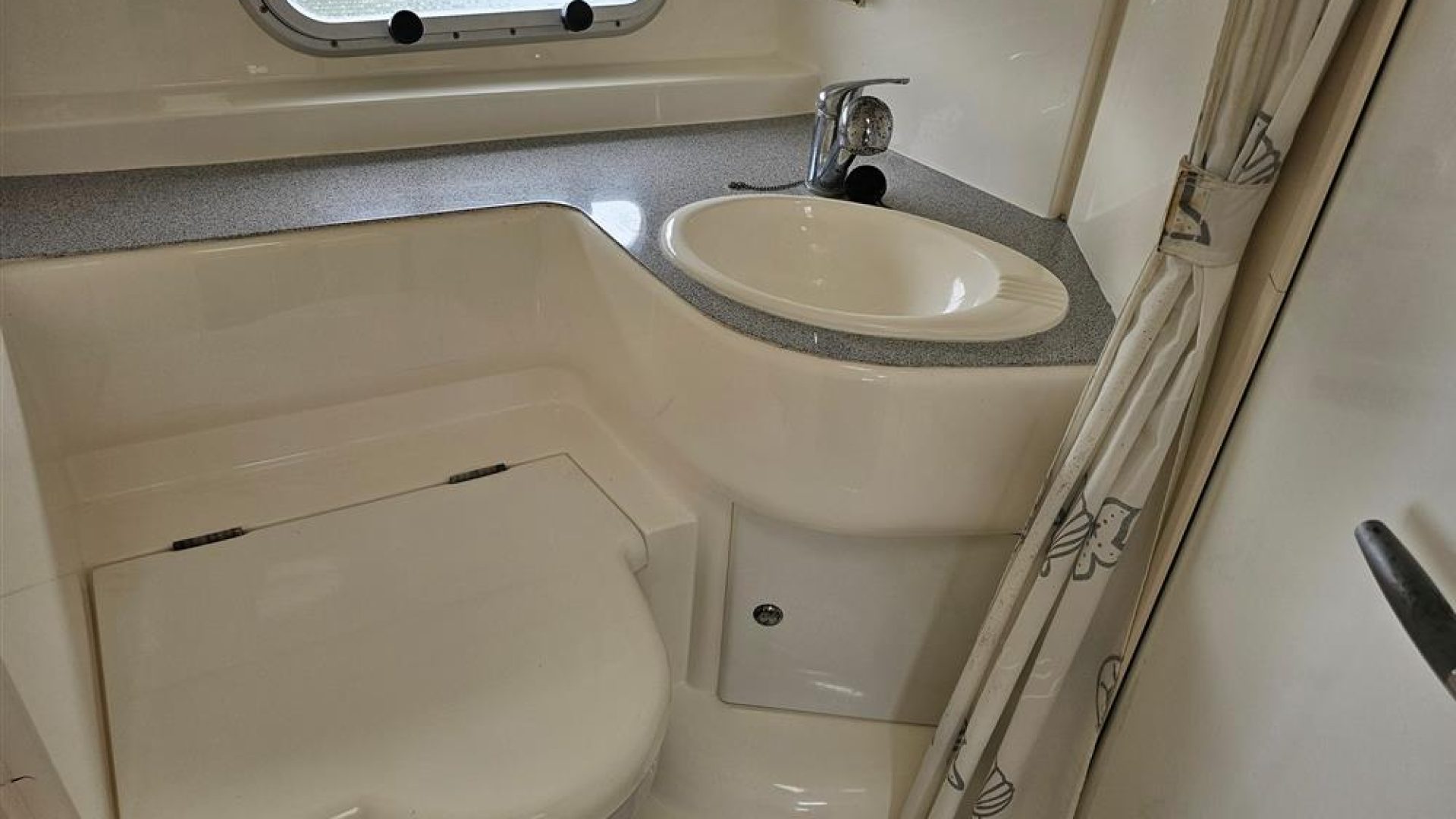 Sealine S34