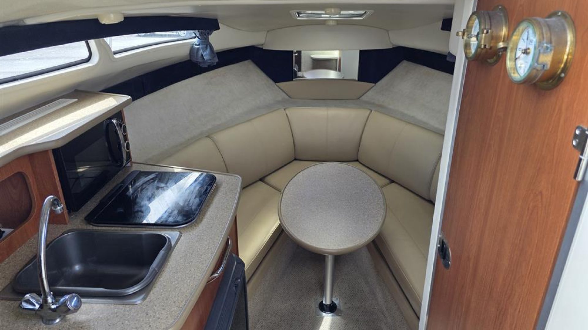 Bayliner 245