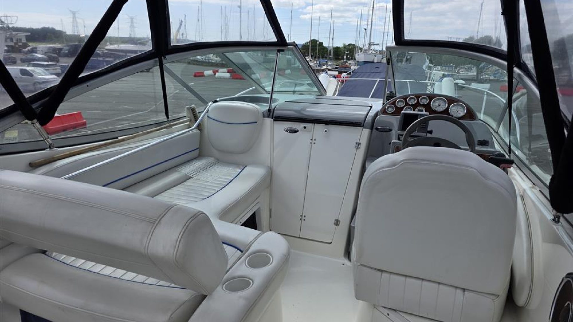 Bayliner 245
