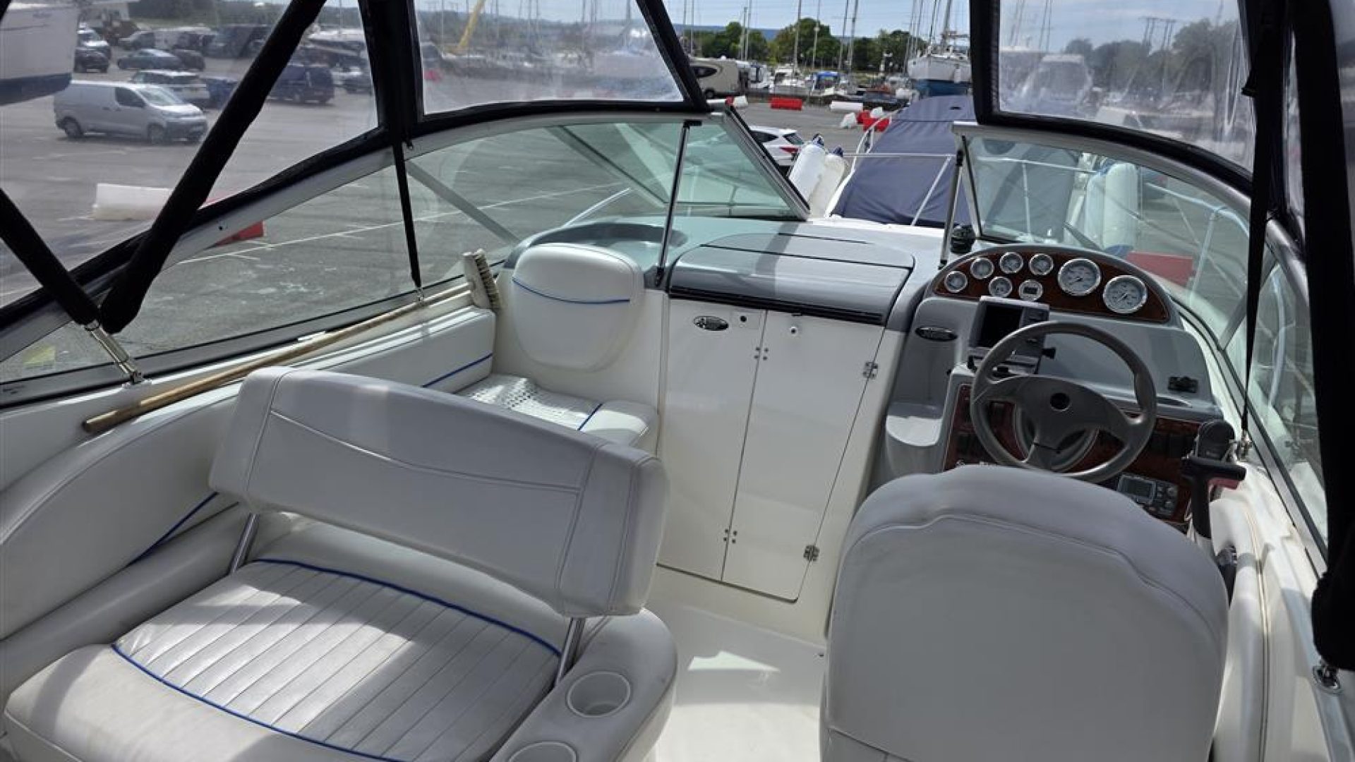 Bayliner 245