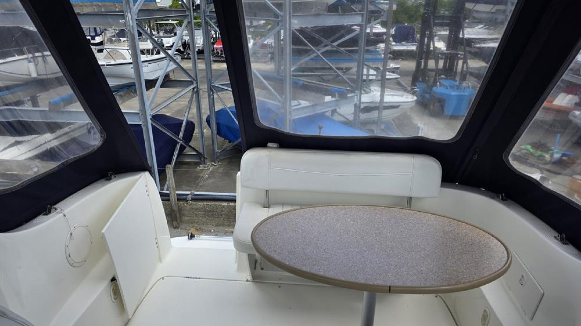Bayliner 245