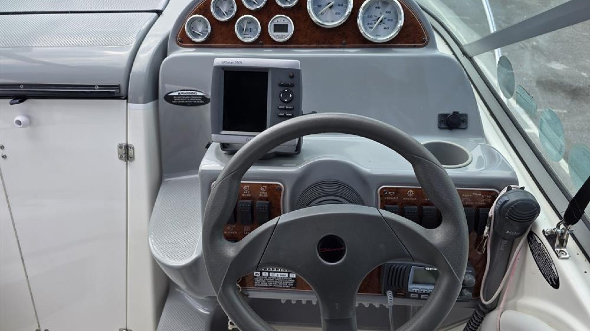 Bayliner 245