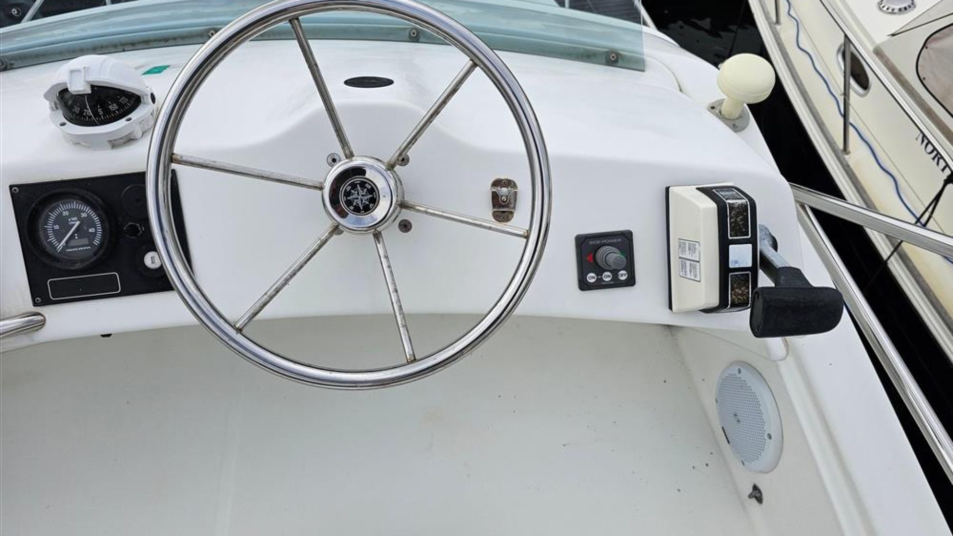 Beneteau Antares 9
