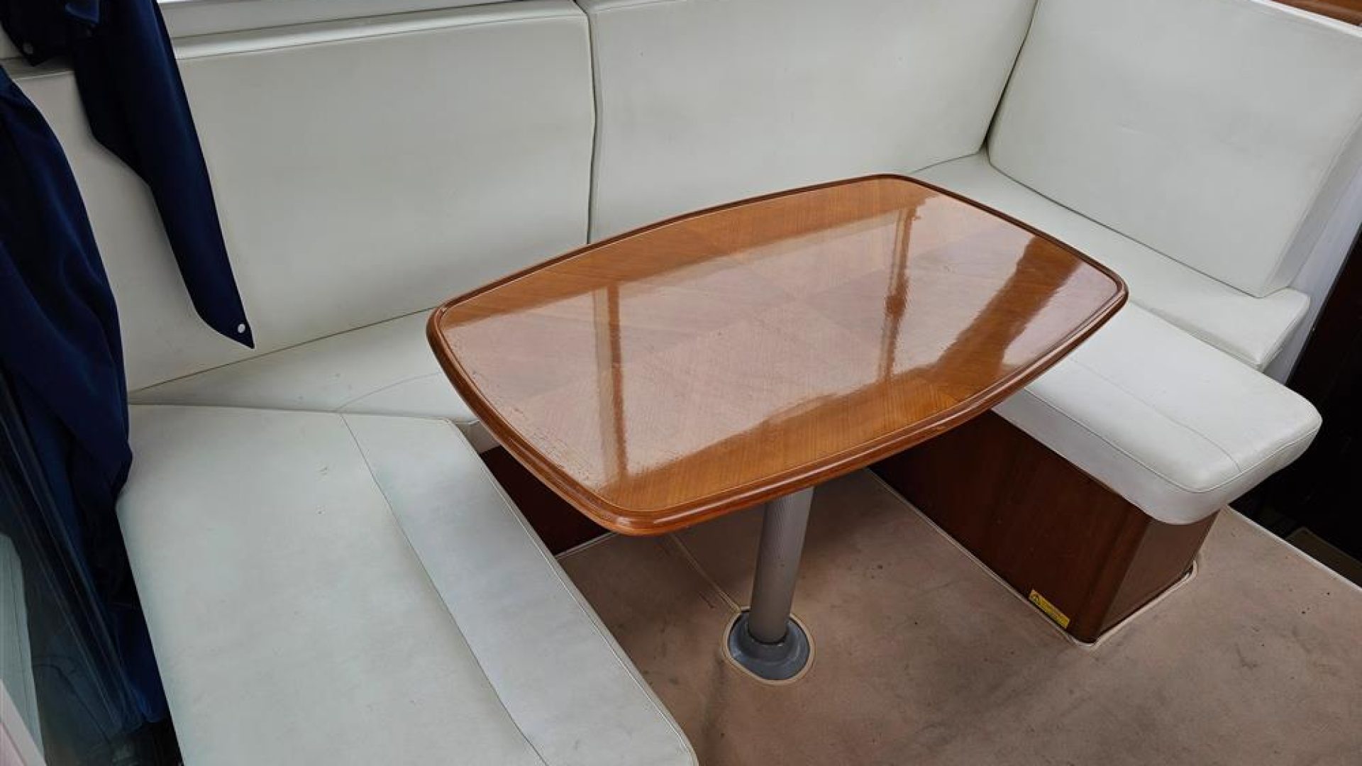 Beneteau Antares 9