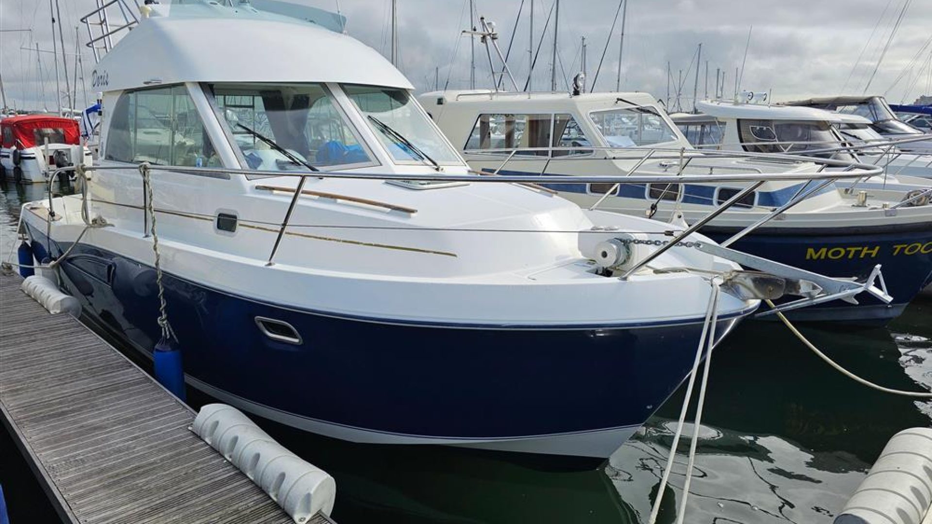 Beneteau Antares 9