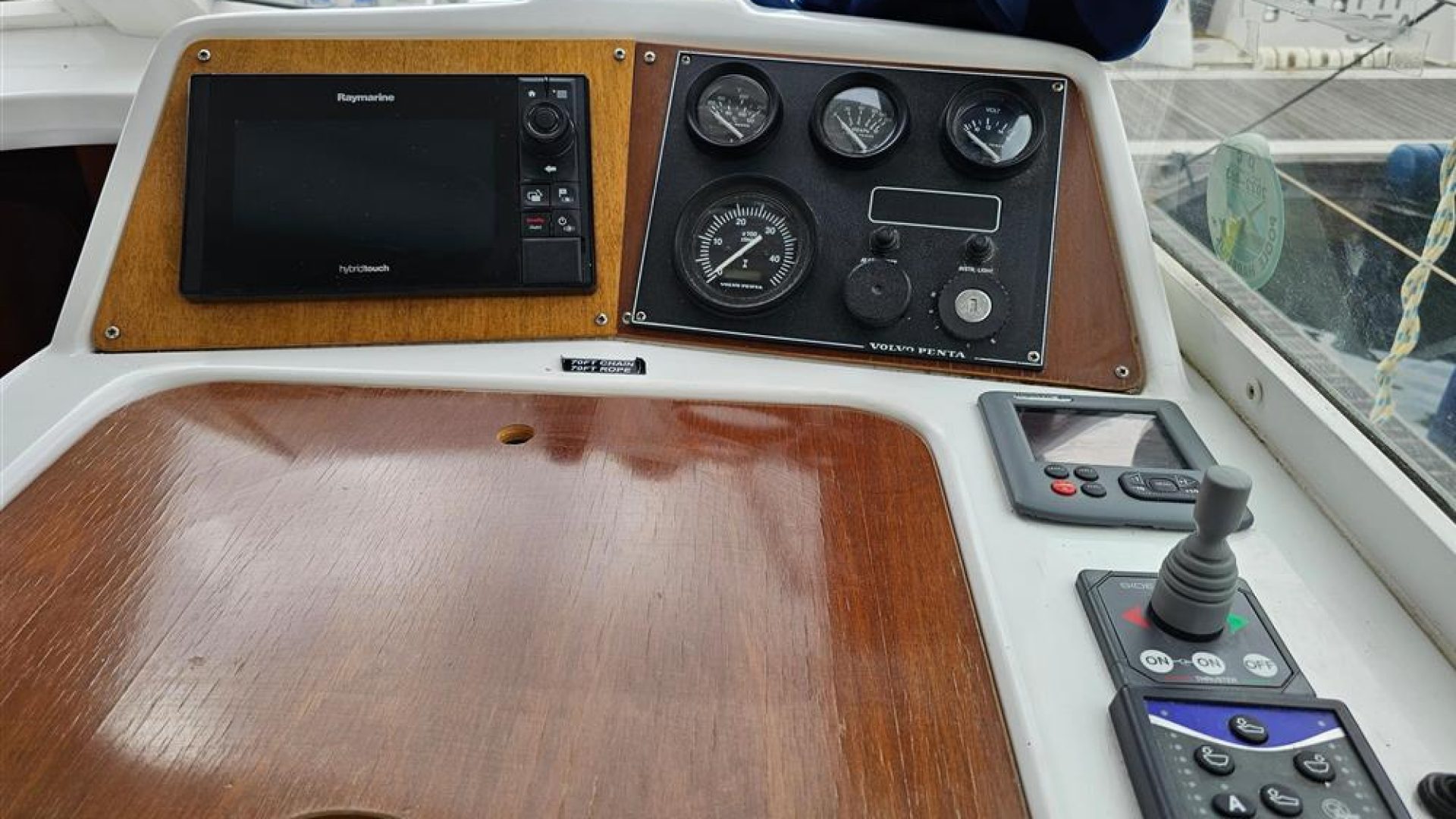 Beneteau Antares 9