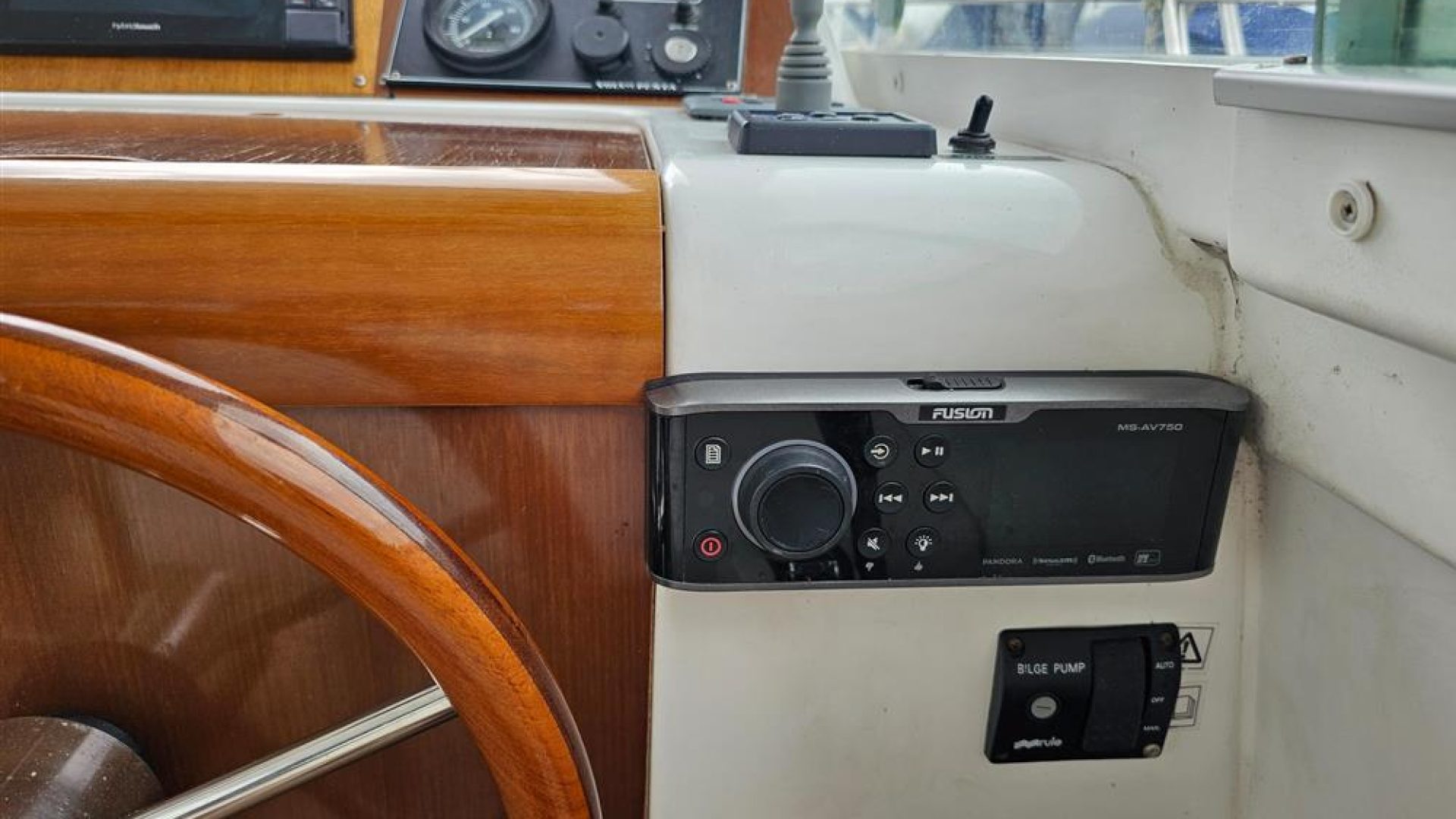 Beneteau Antares 9