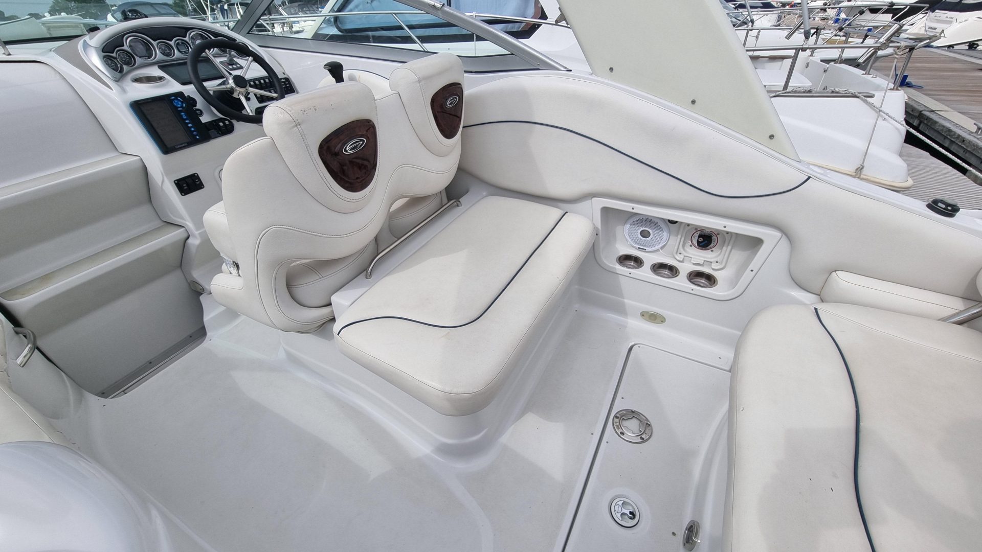 Crownline 270 CR