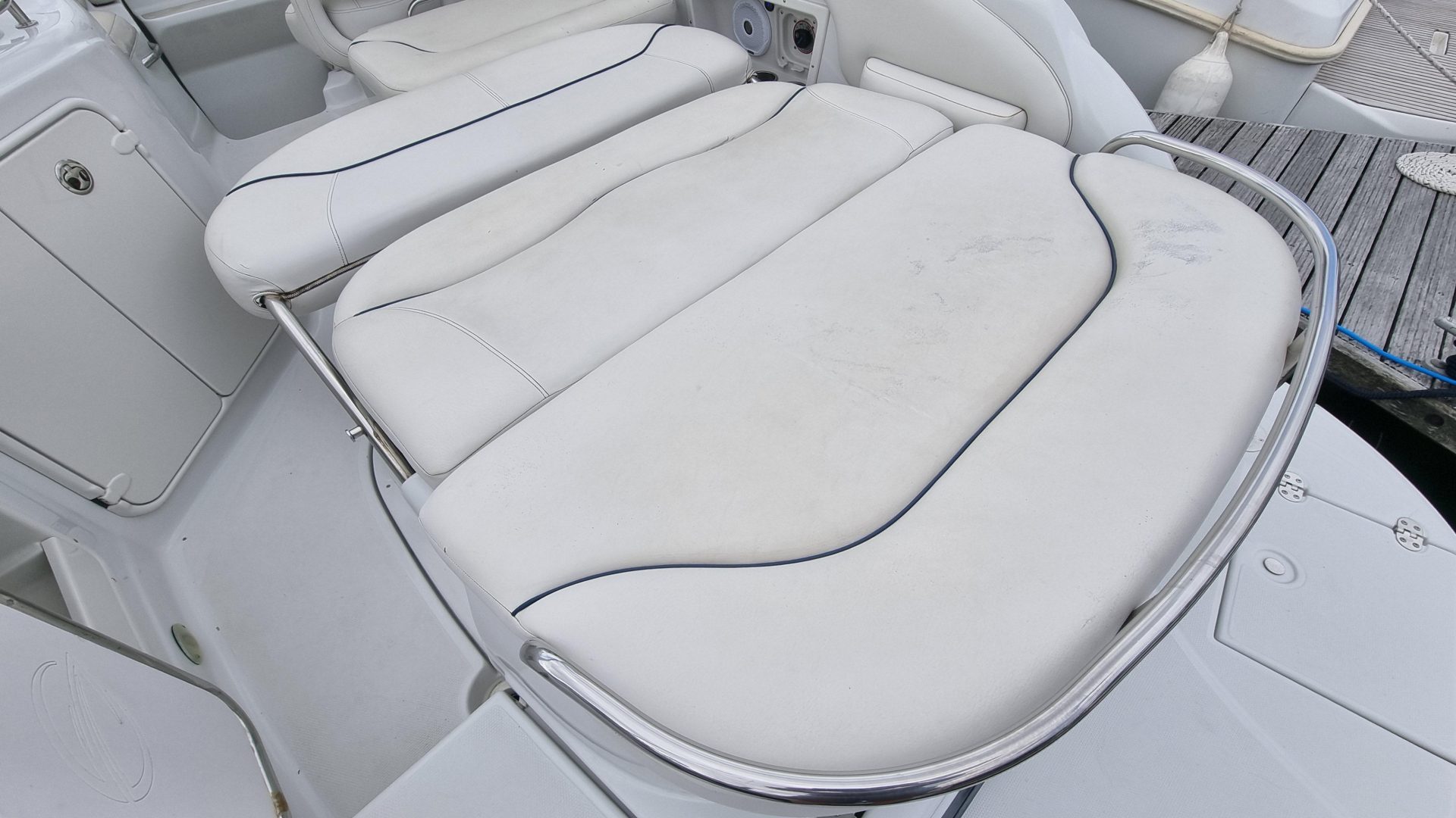 Crownline 270 CR