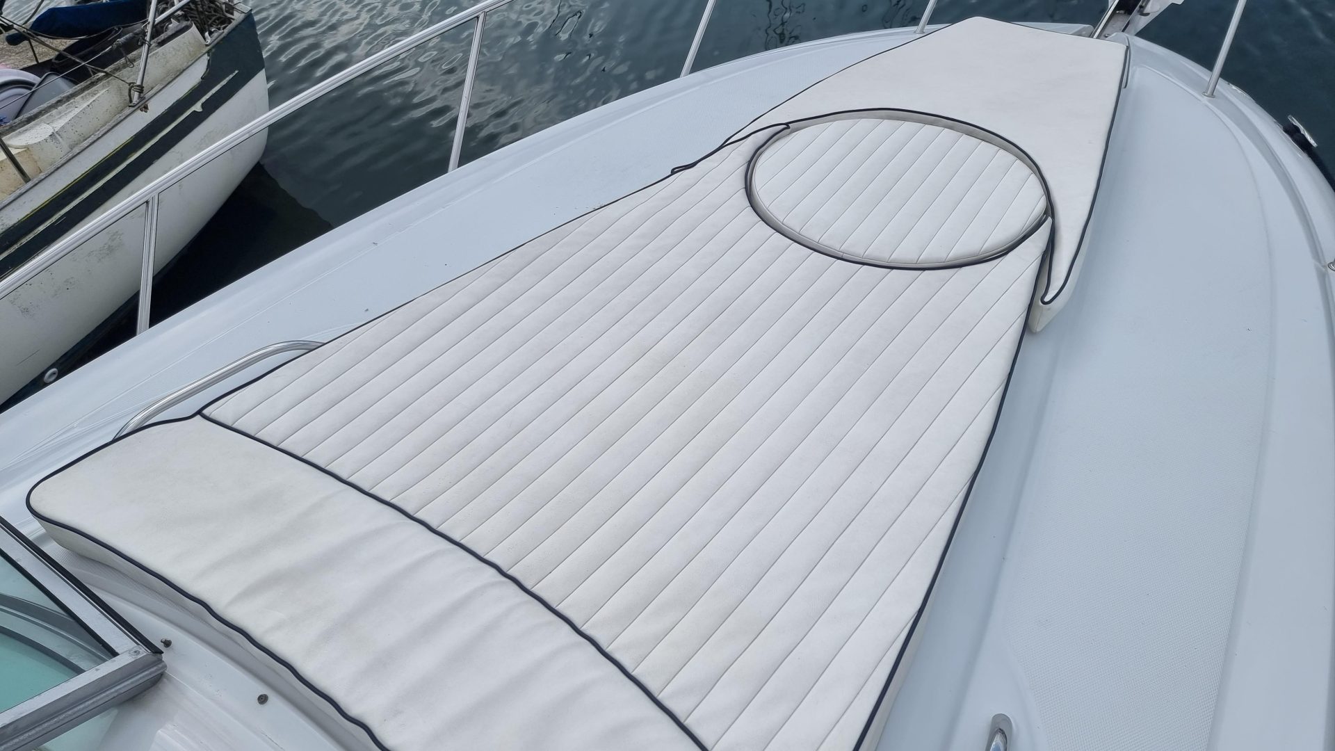 Crownline 270 CR