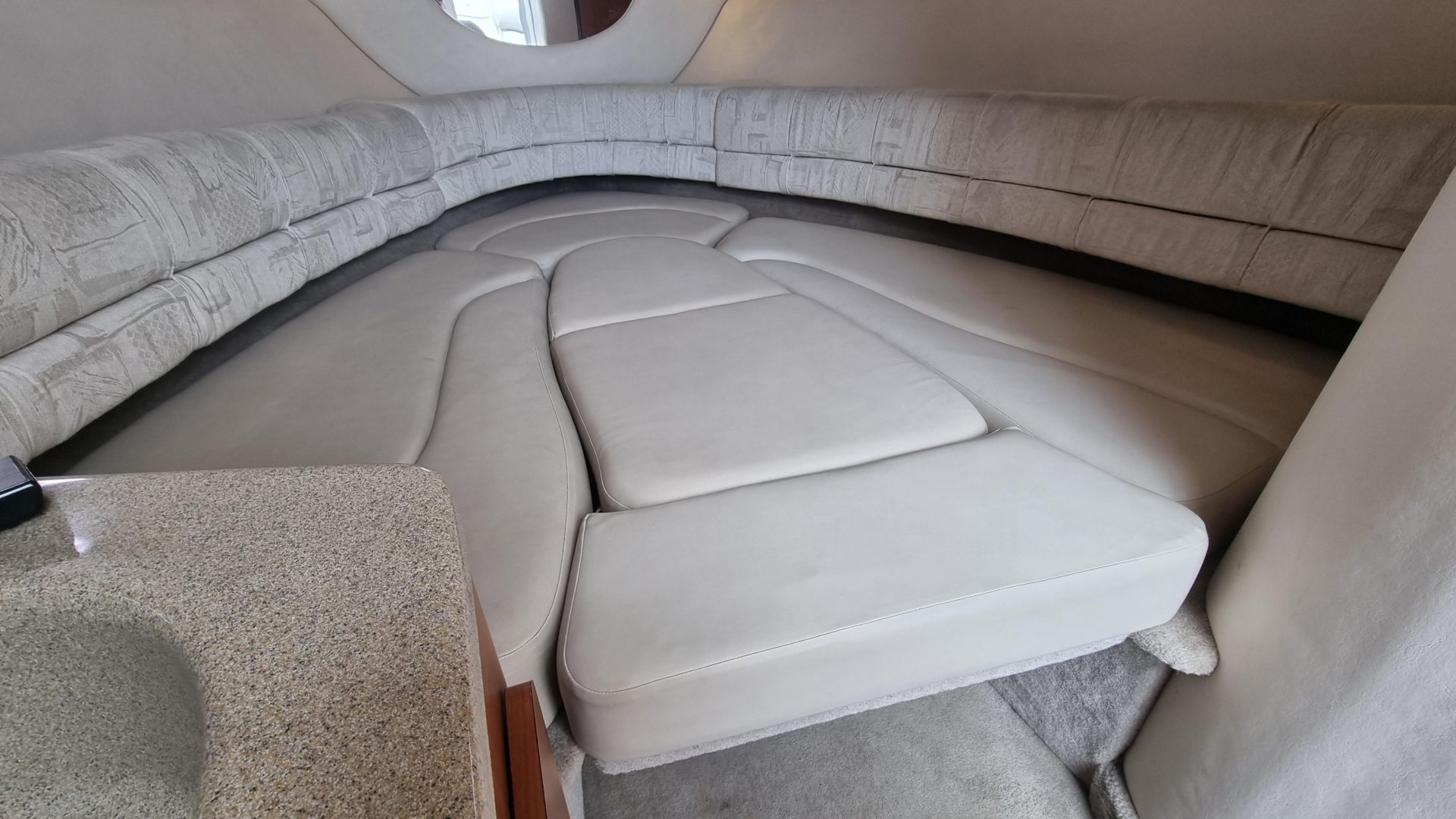 Crownline 270 CR