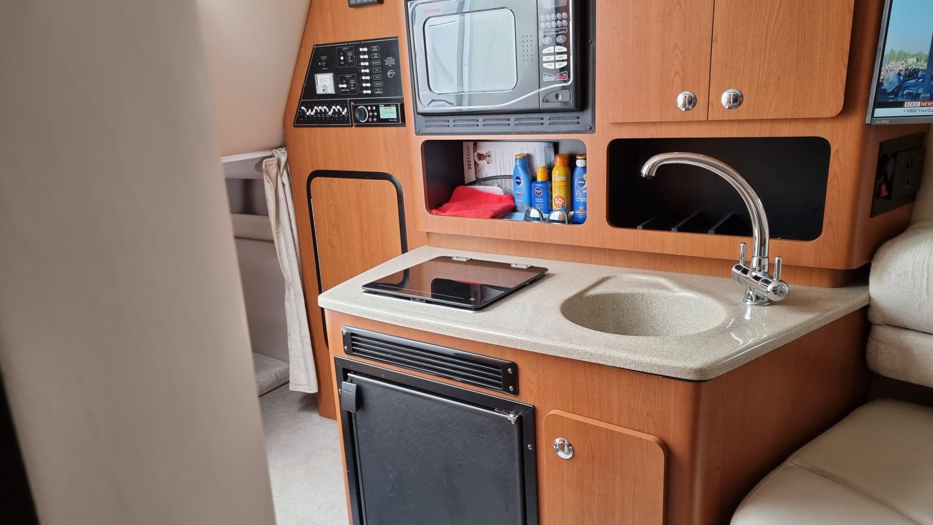 Crownline 270 CR