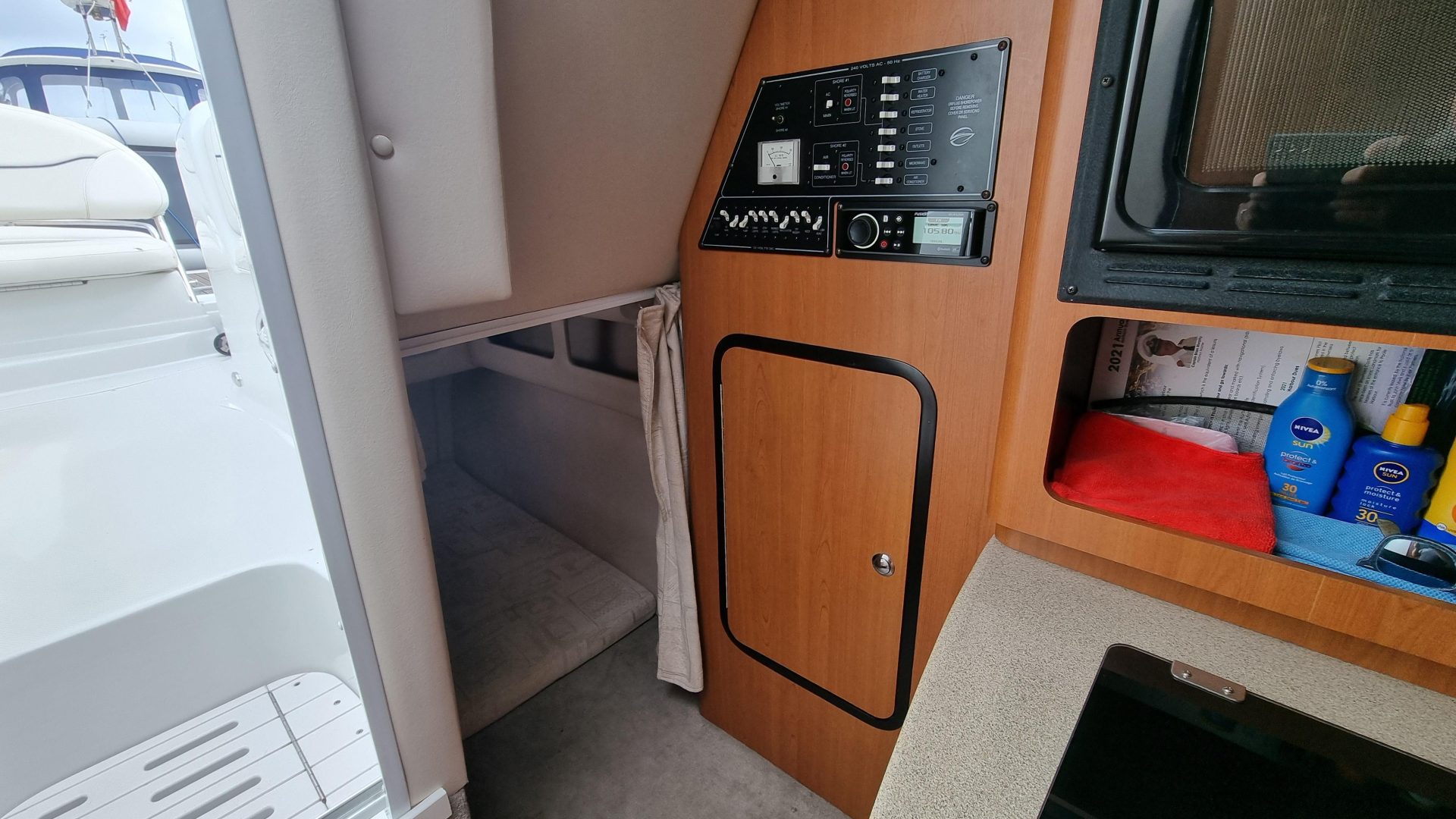Crownline 270 CR