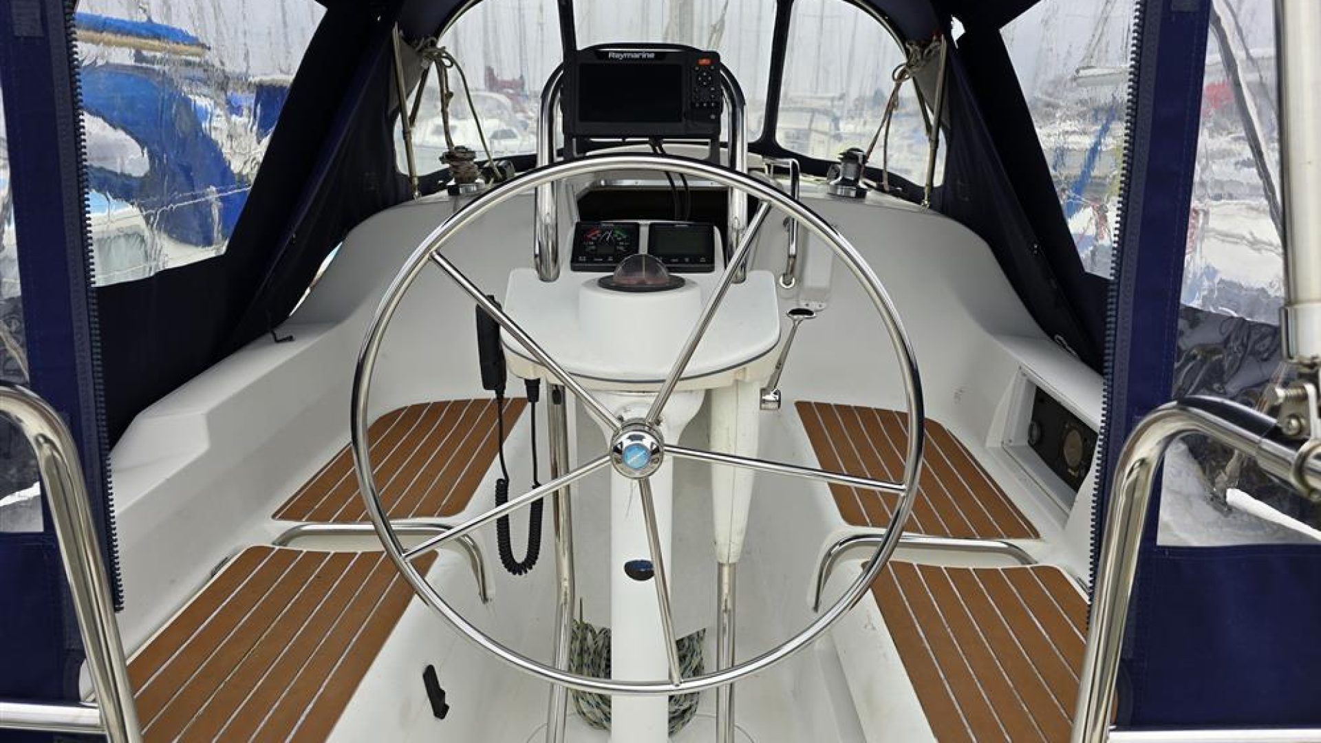 Hunter Legend 27