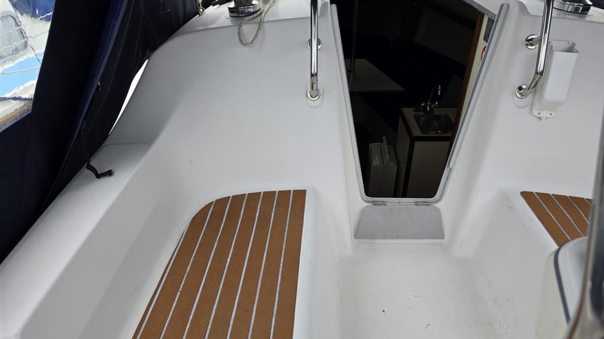 Hunter Legend 27