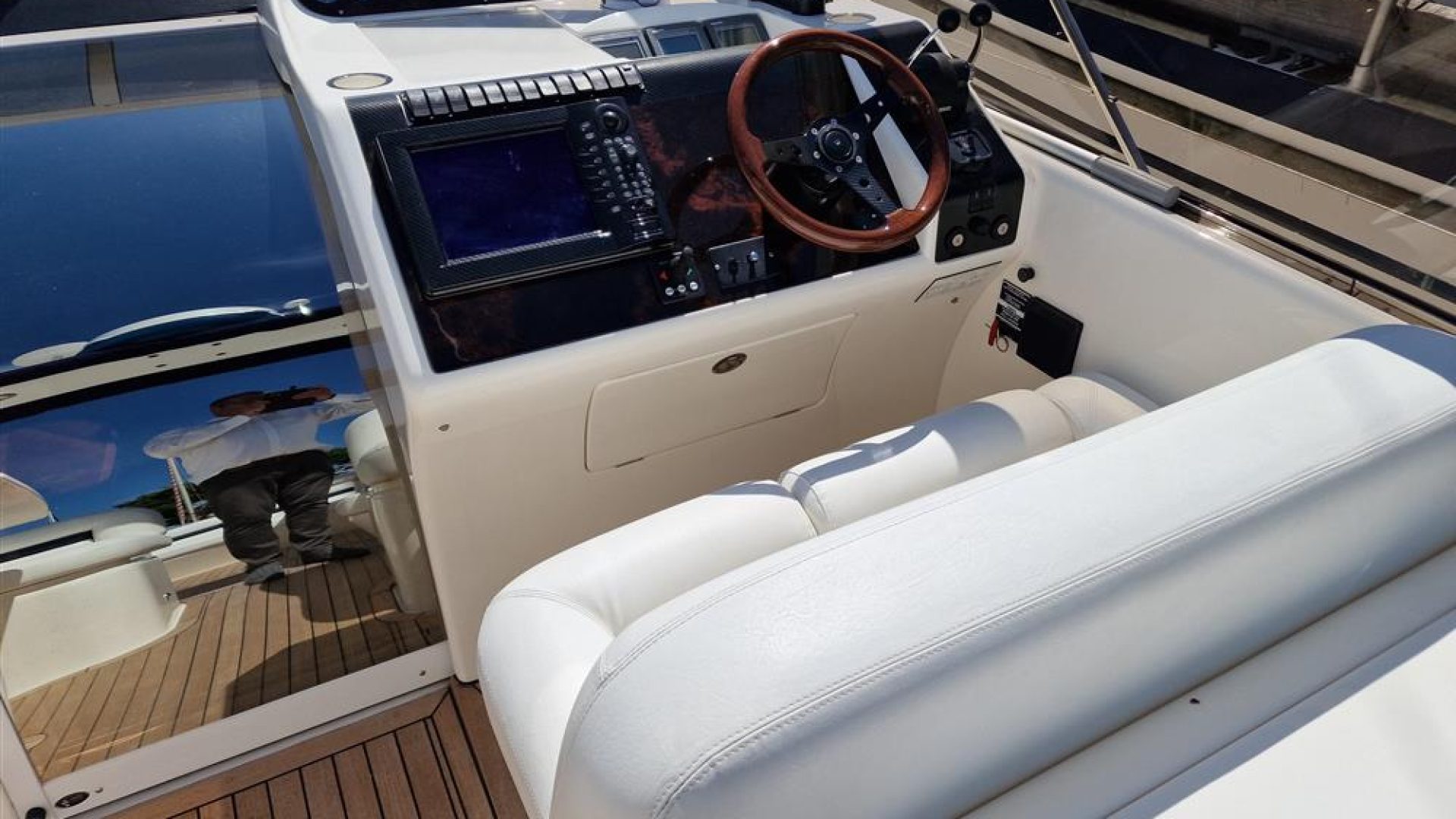 Princess V42
