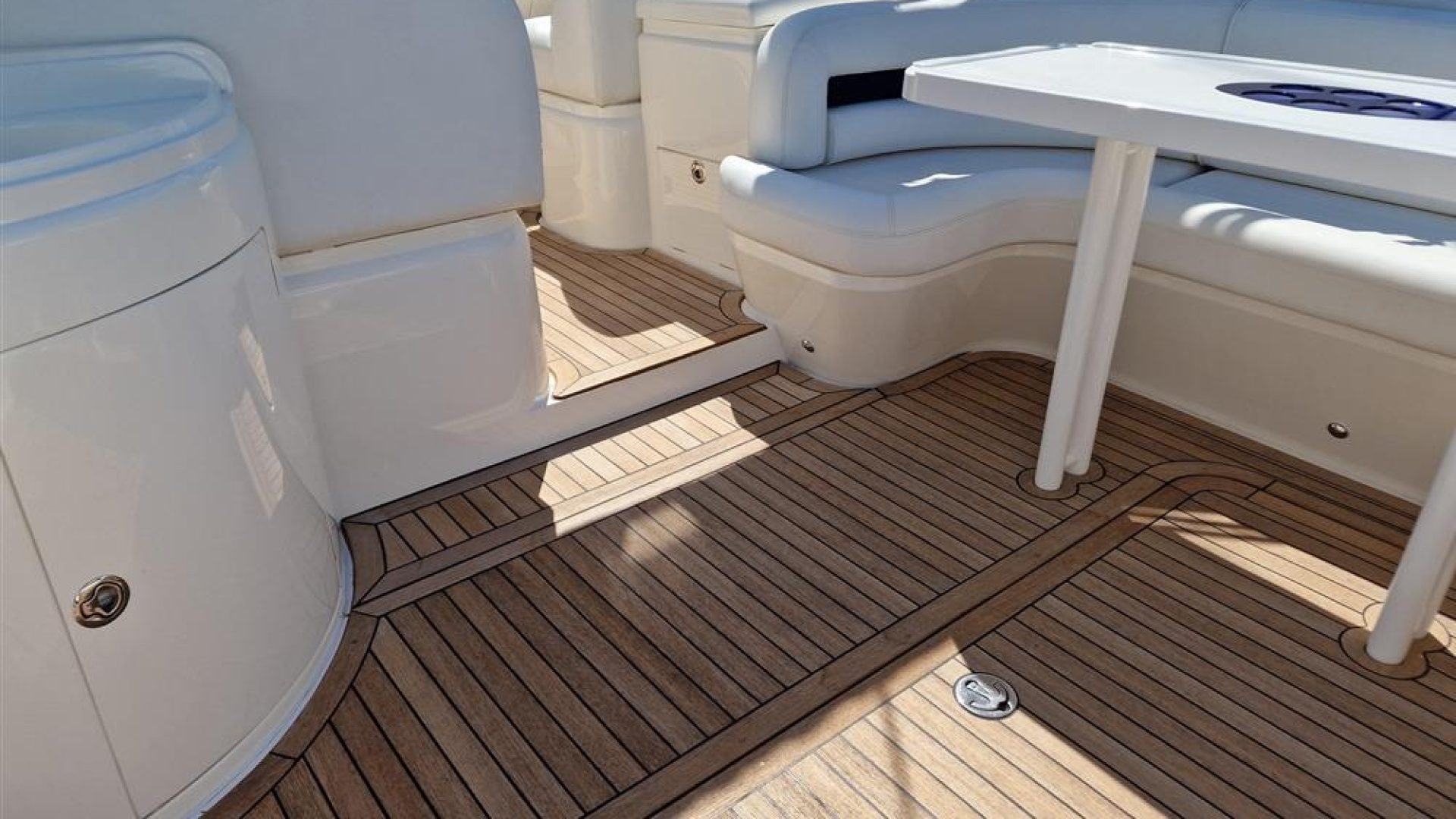 Princess V42