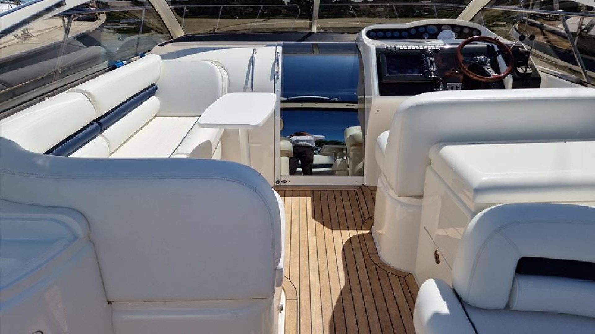 Princess V42