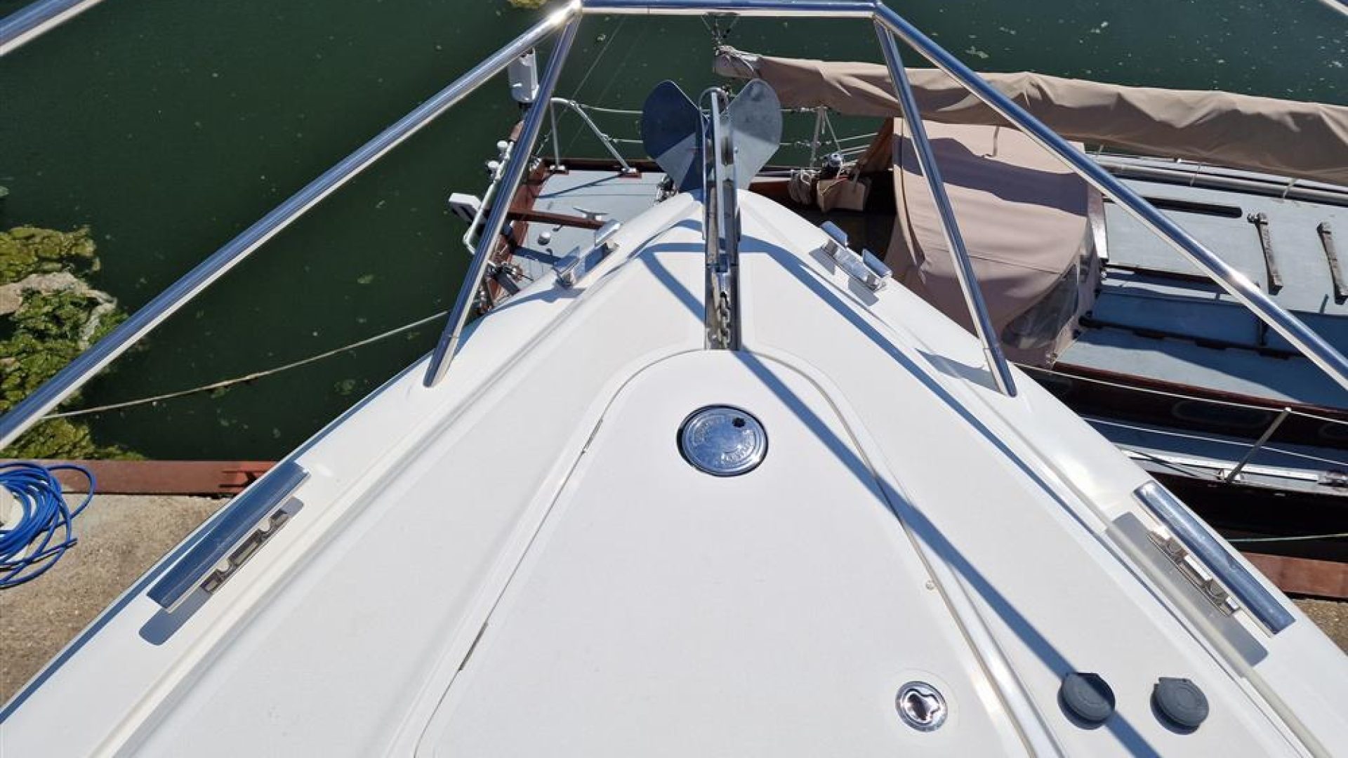 Princess V42