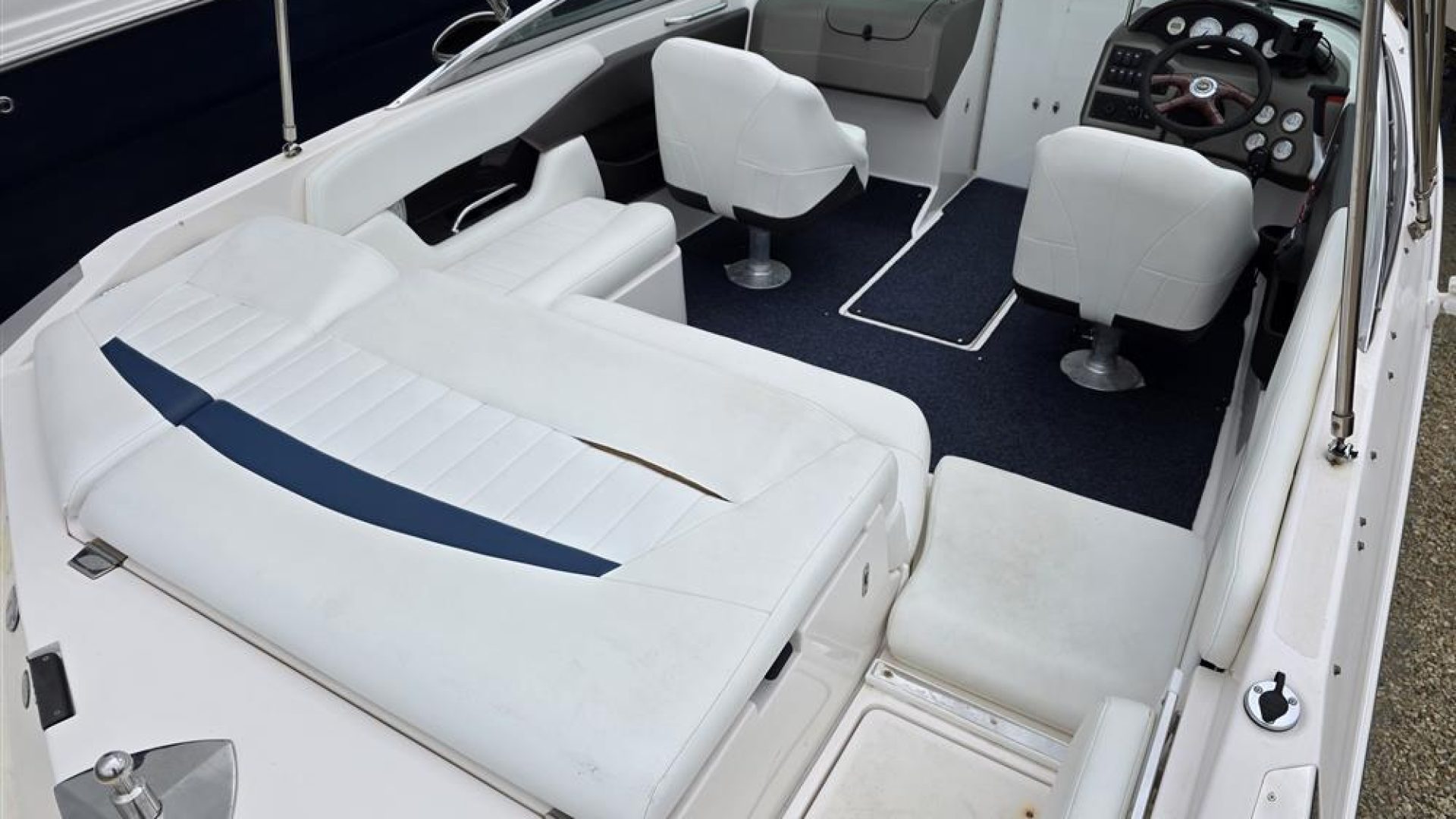 Regal 2200