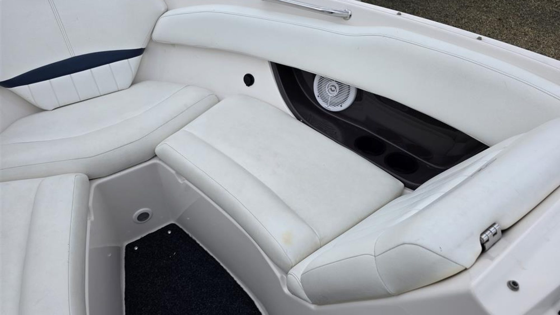 Regal 2200