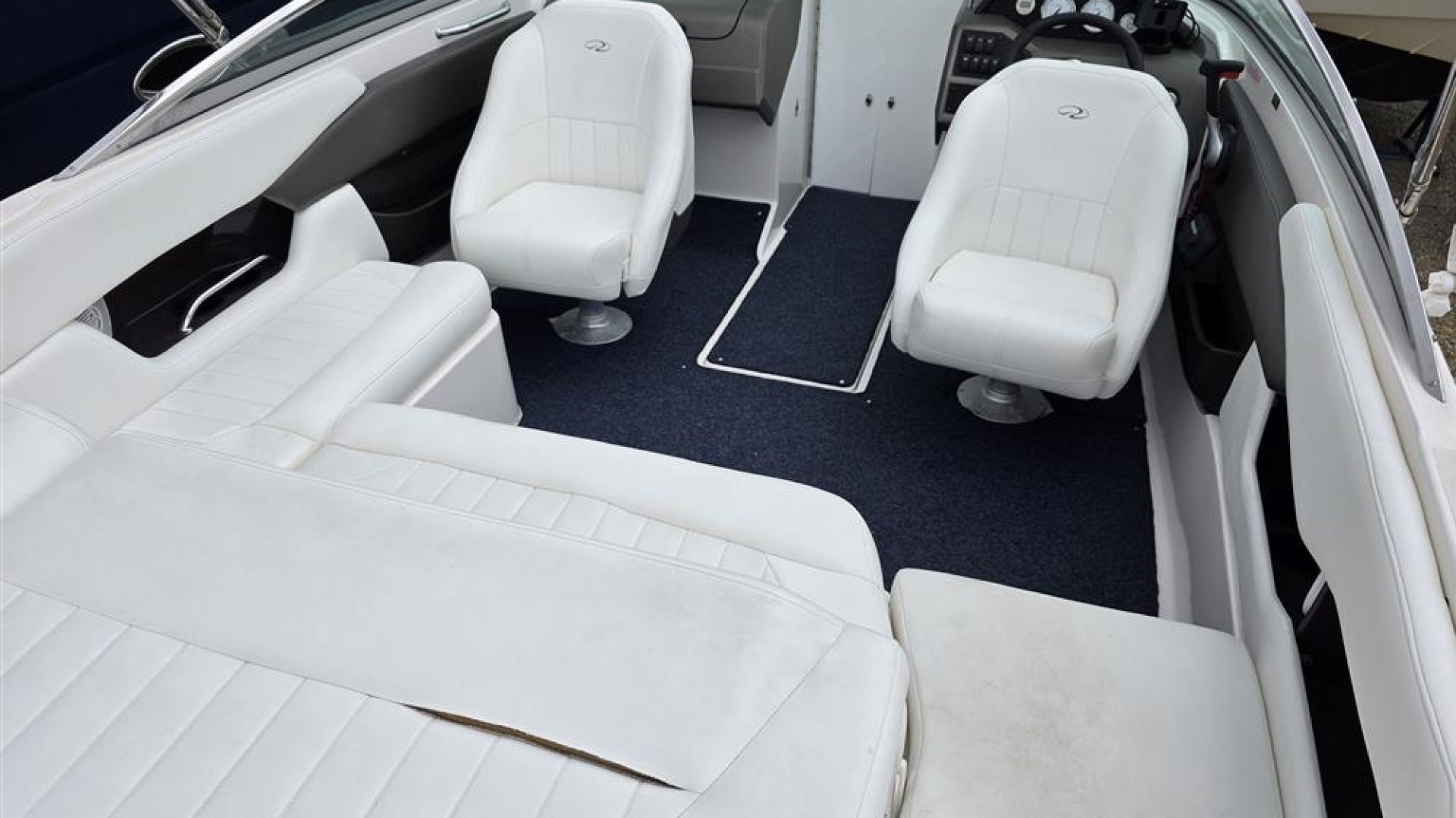 Regal 2200