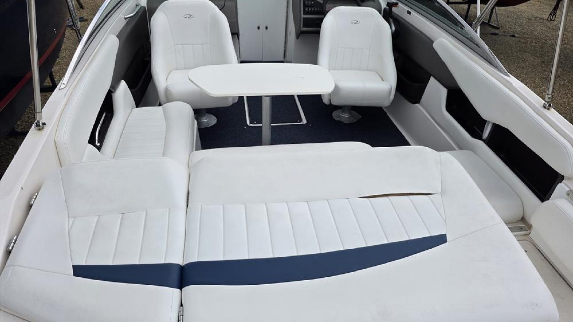 Regal 2200
