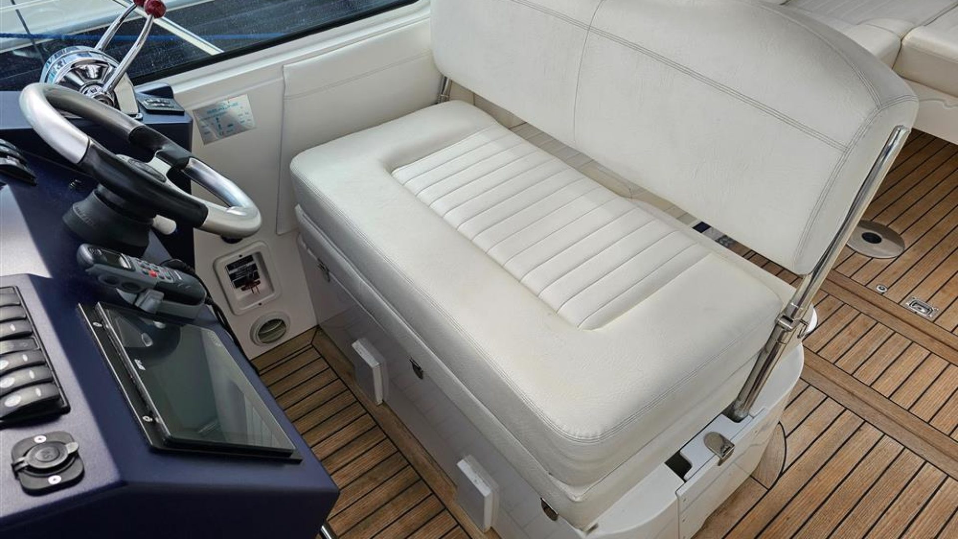 Sealine S29