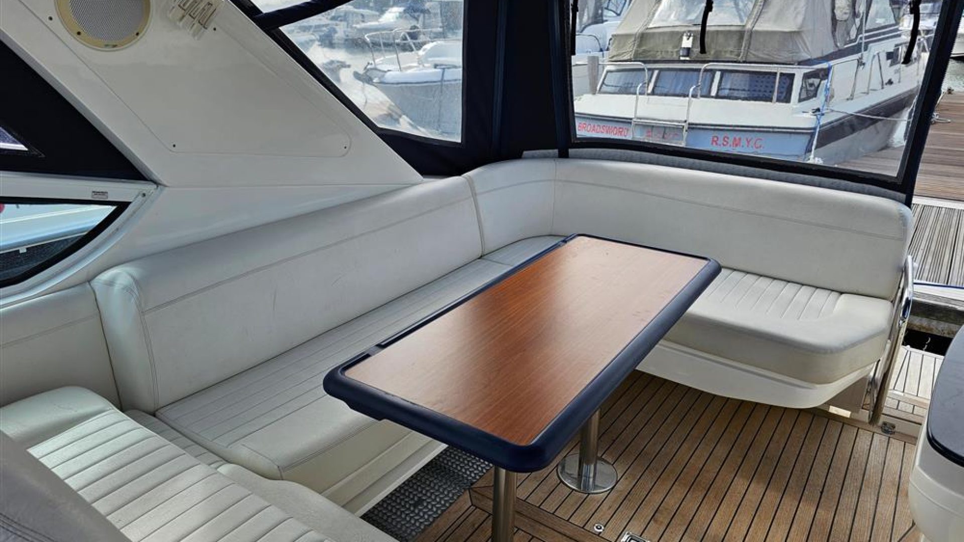 Sealine S29