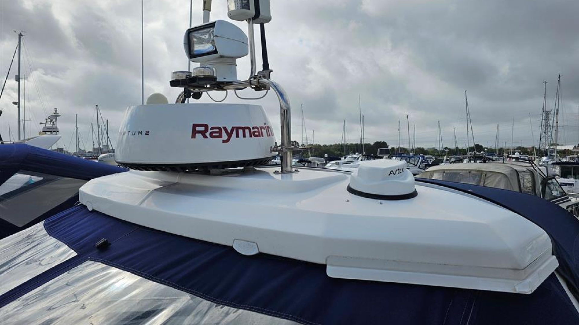 Sealine S29