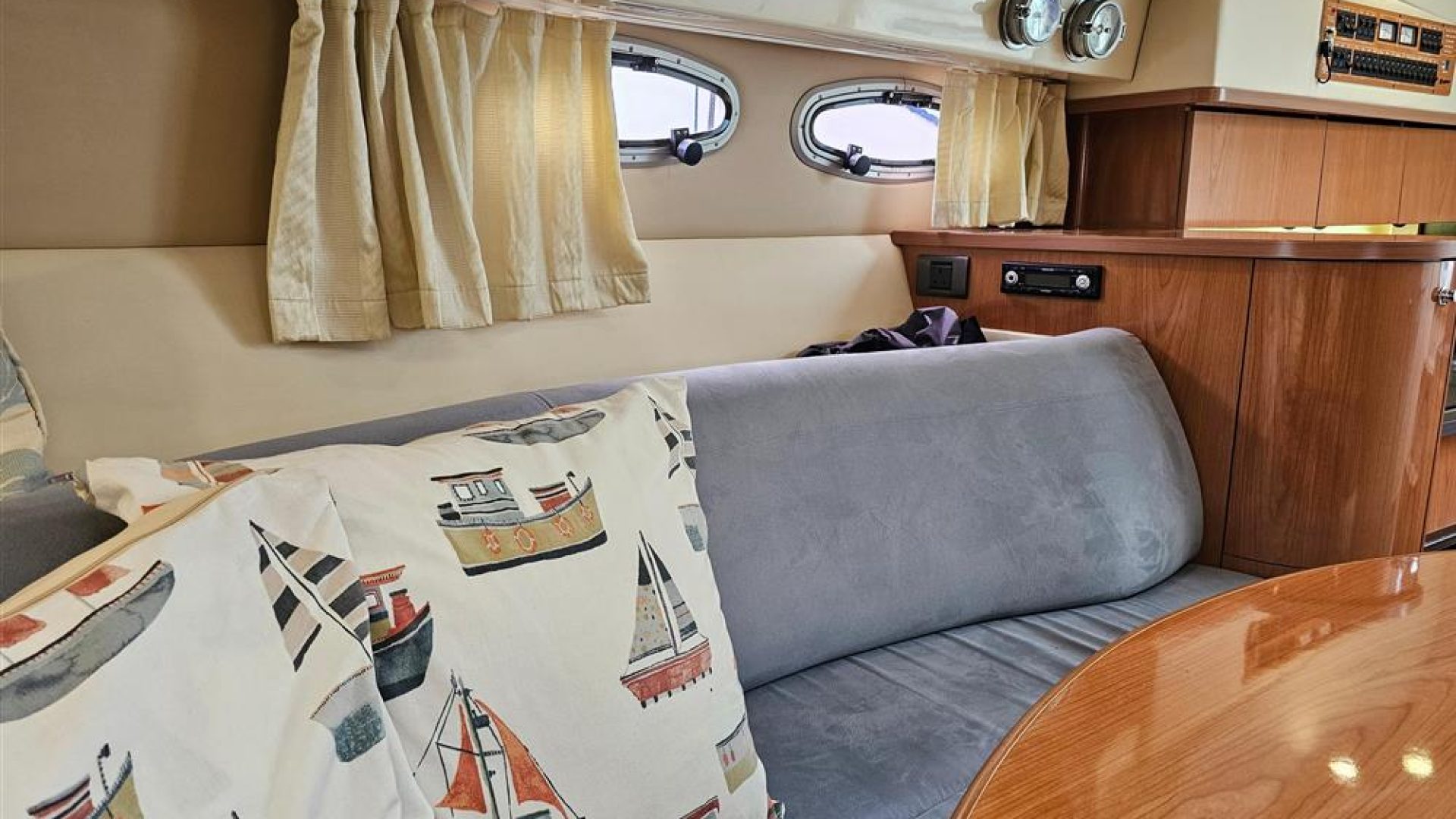 Sealine S29