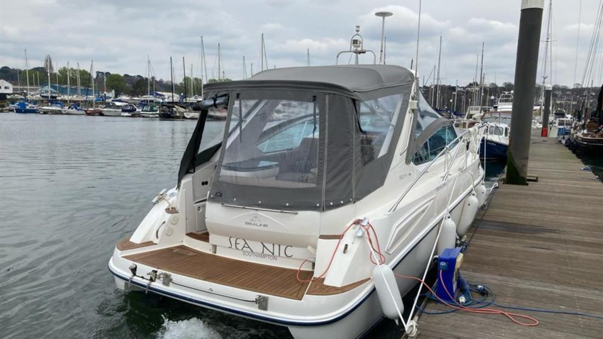 Sealine S29