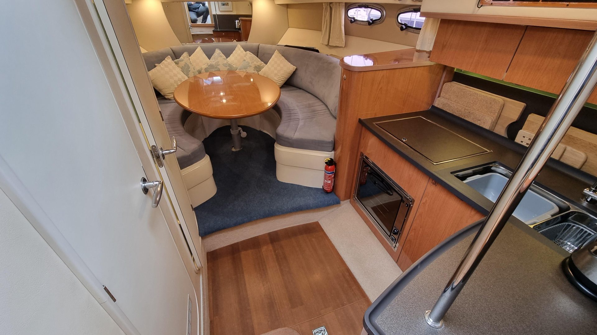Sealine S29