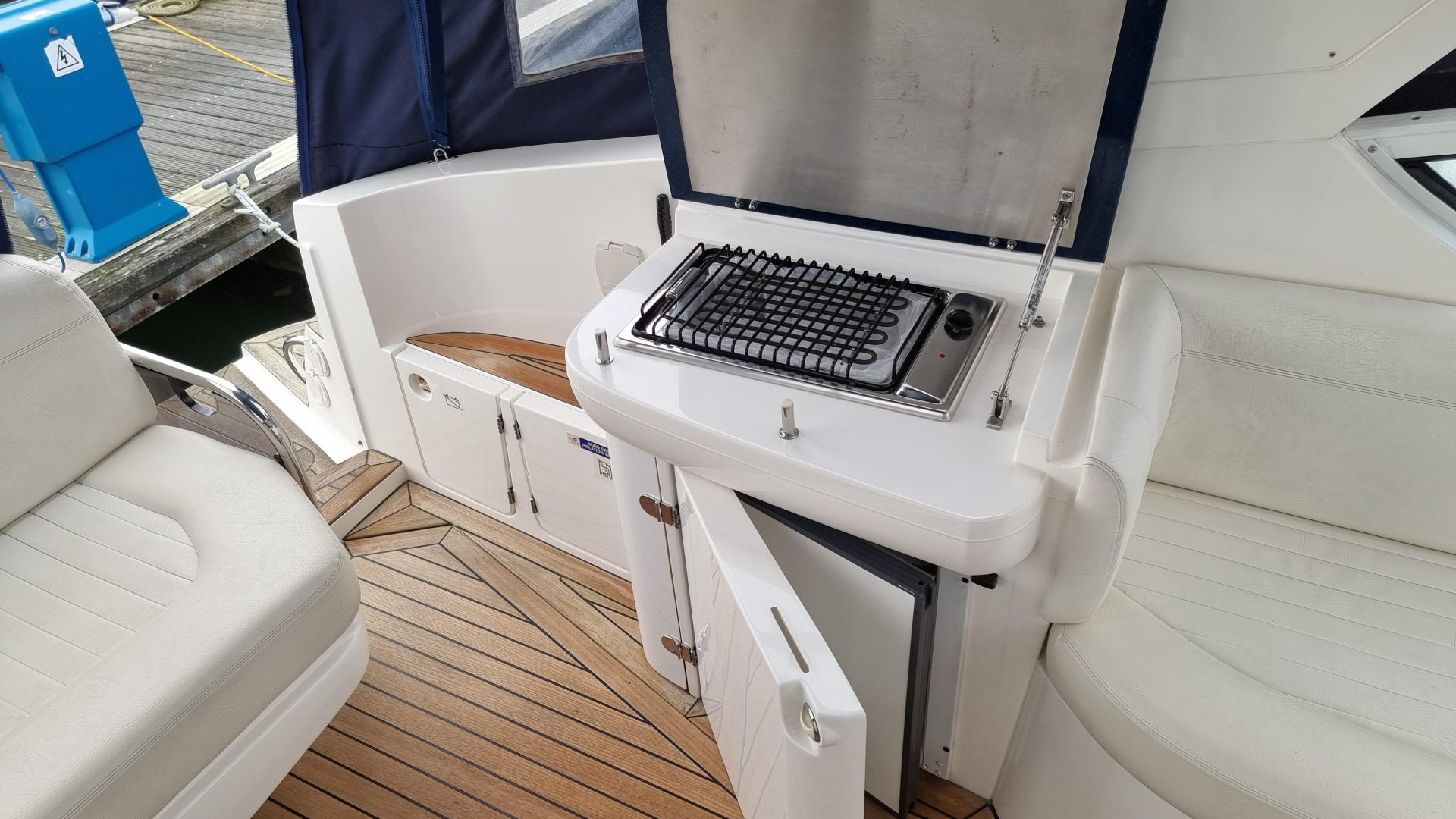 Sealine S29