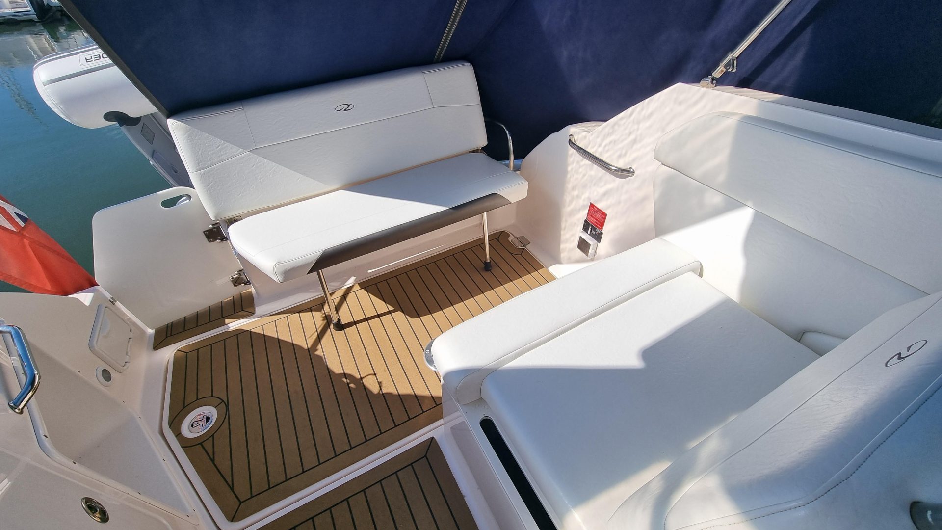 Regal 2860 Window Express