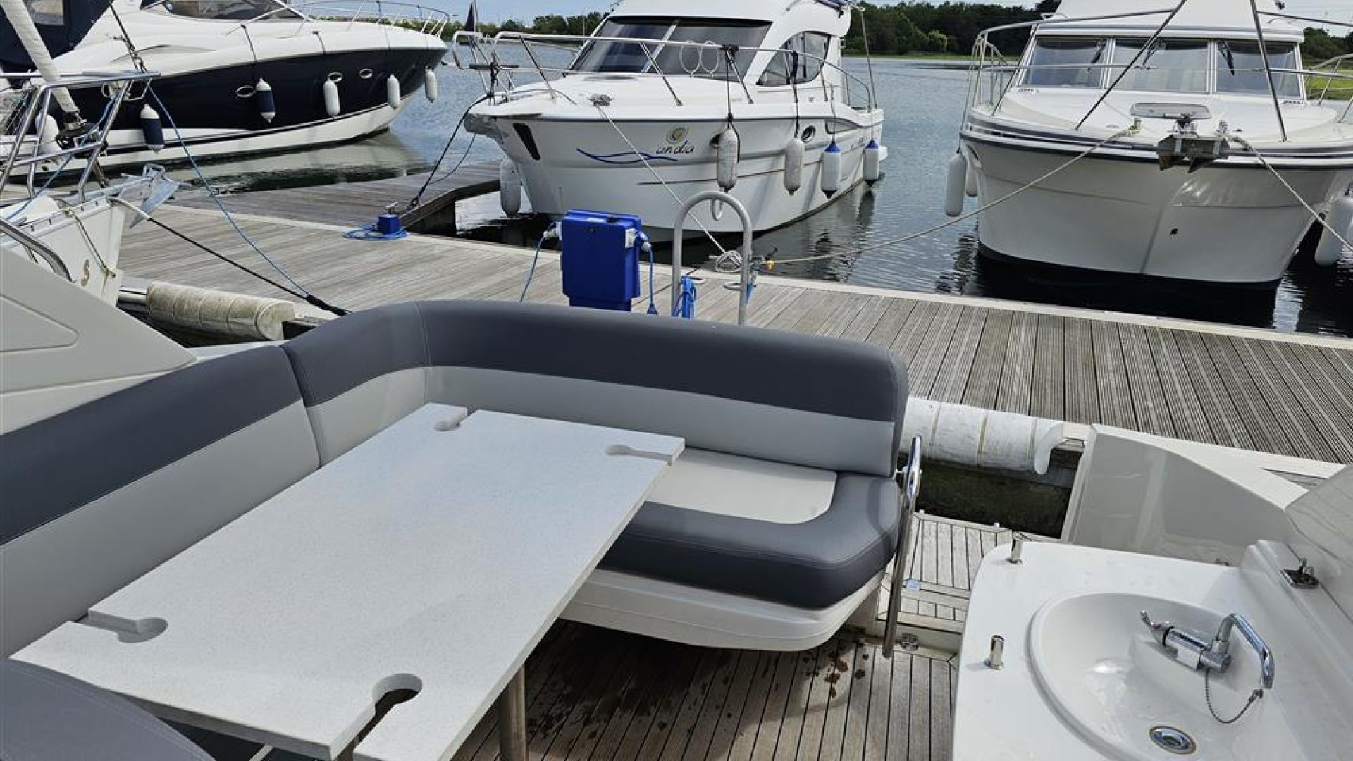 Sealine SC29