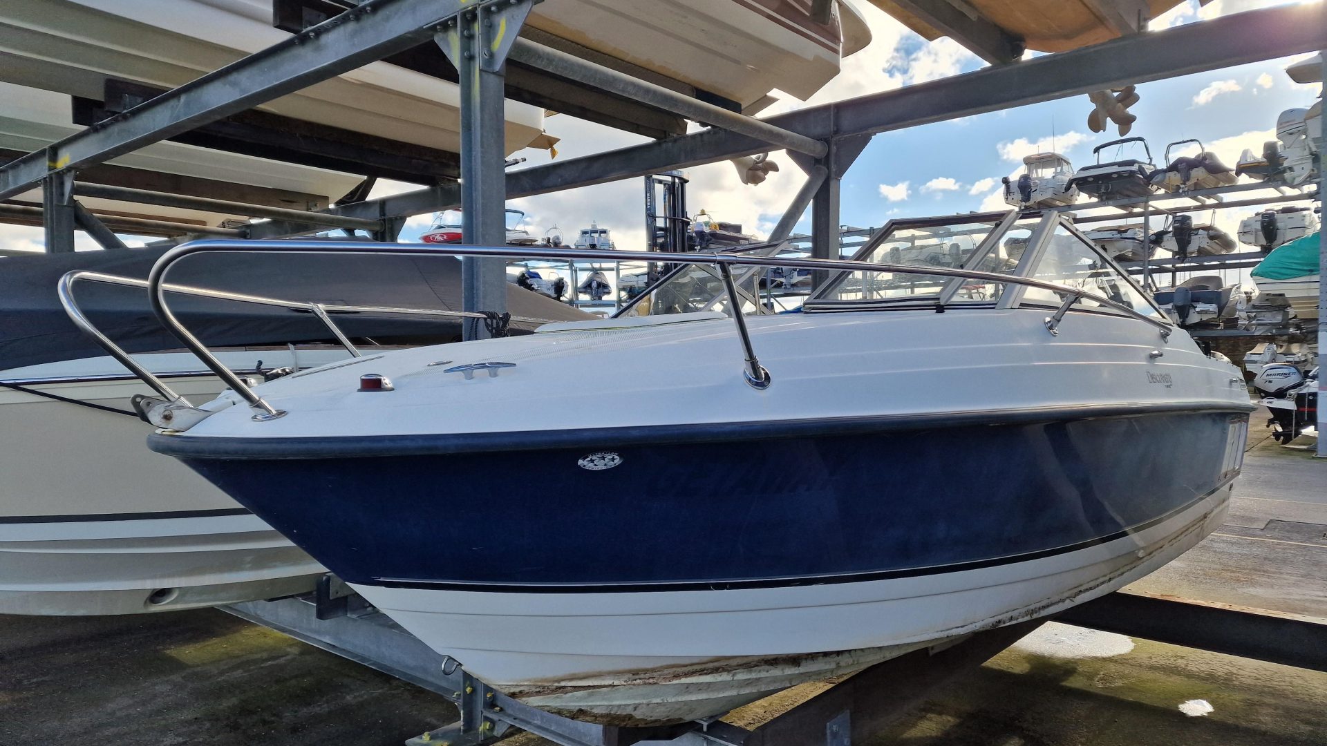 Bayliner Discovery 192