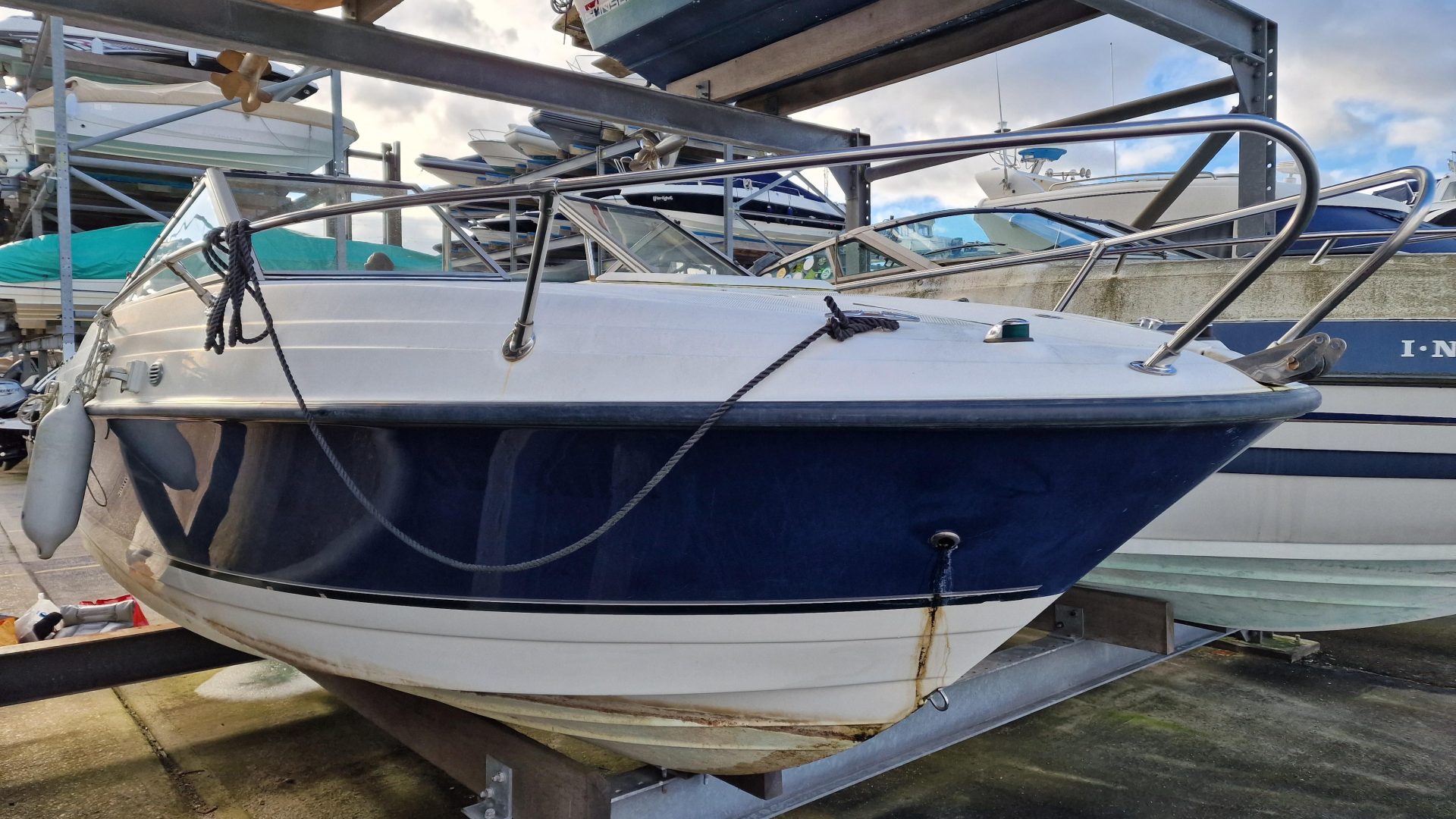 Bayliner Discovery 192