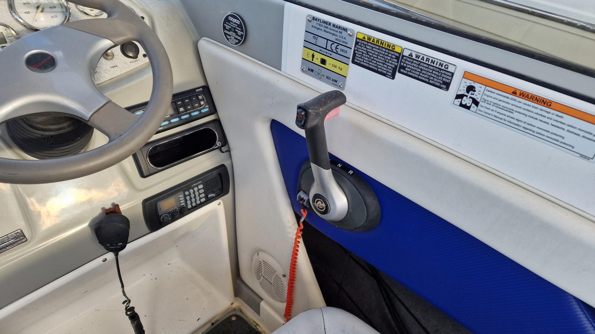 Bayliner Discovery 192