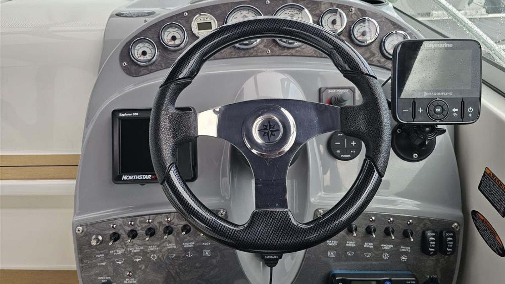 Maxum 2400 SE
