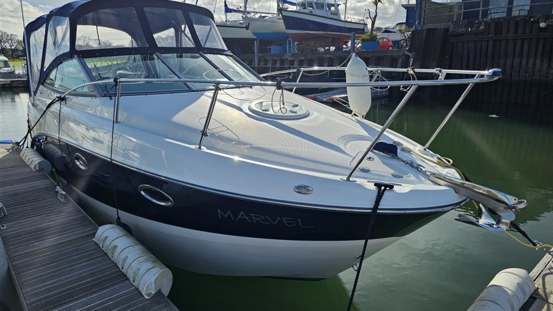 Maxum 2400 SE