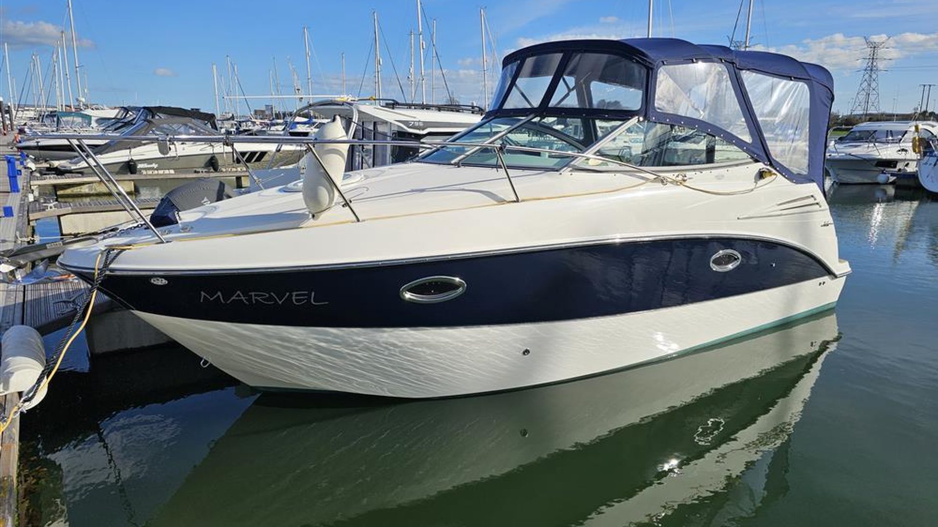 Maxum 2400 SE
