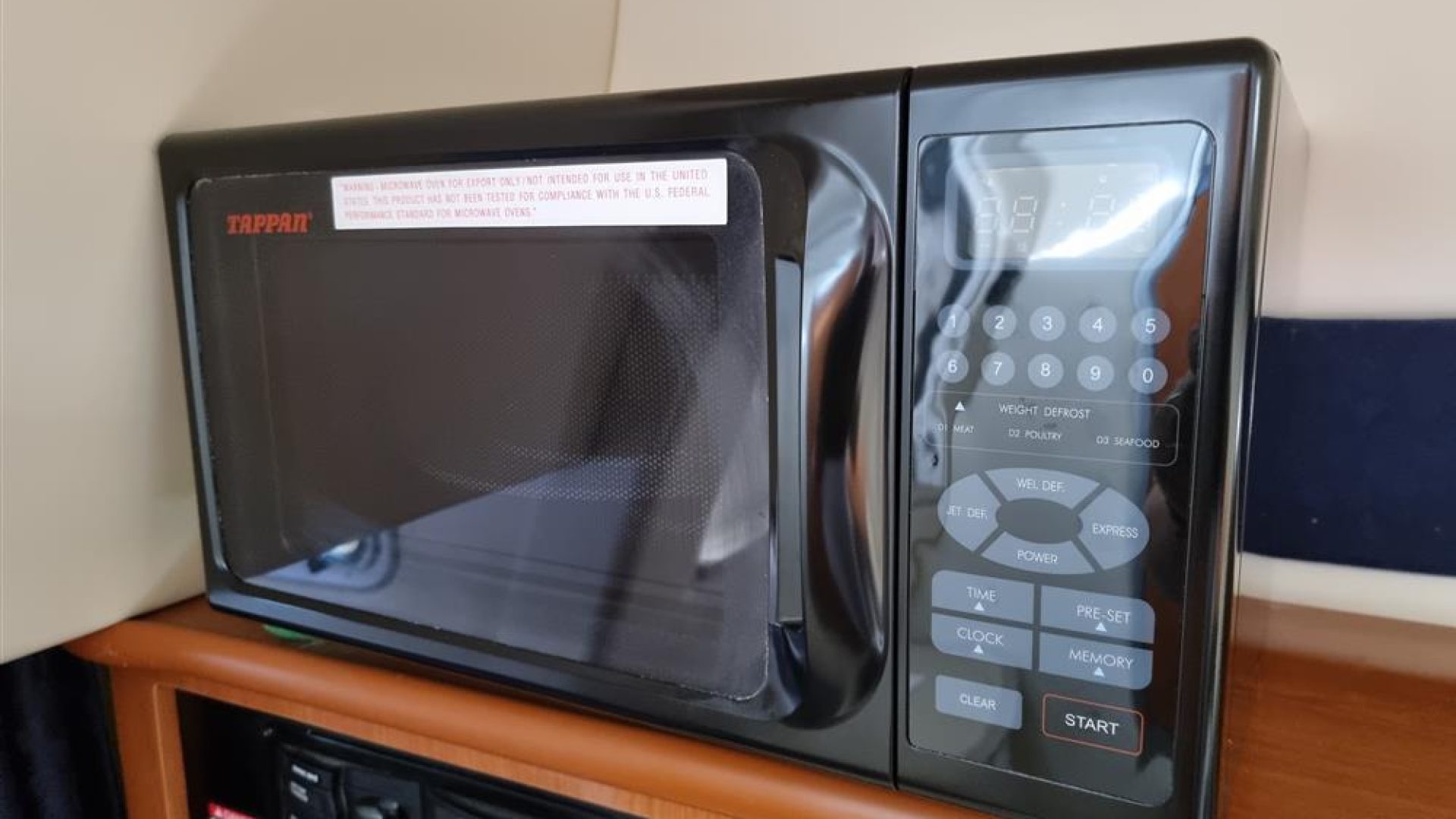 Maxum 2400 SE